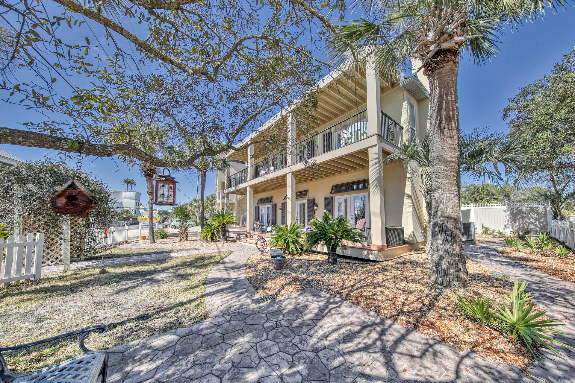 GULF SHORE MANOR - Residential