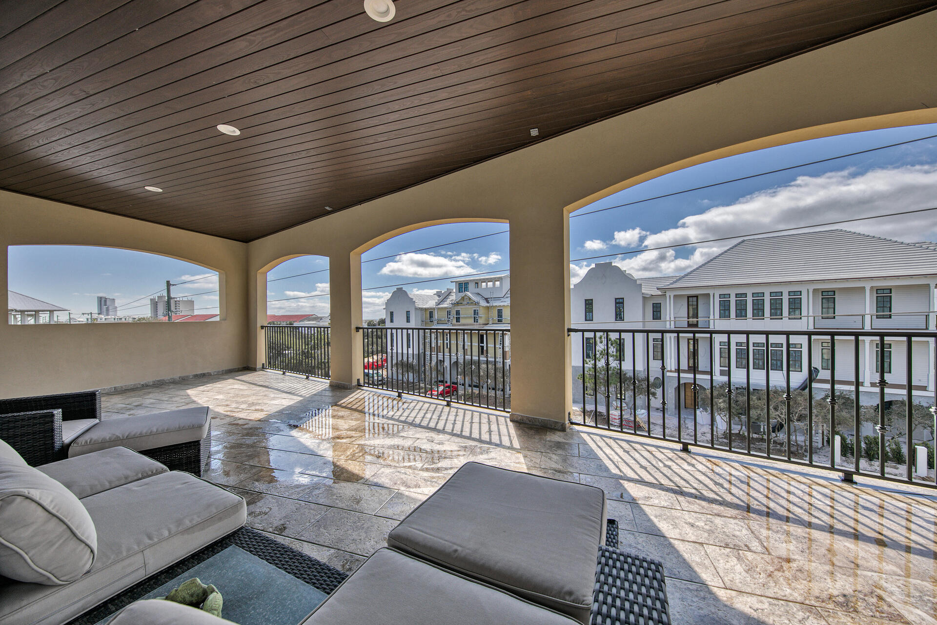 GULF SHORE MANOR - Residential