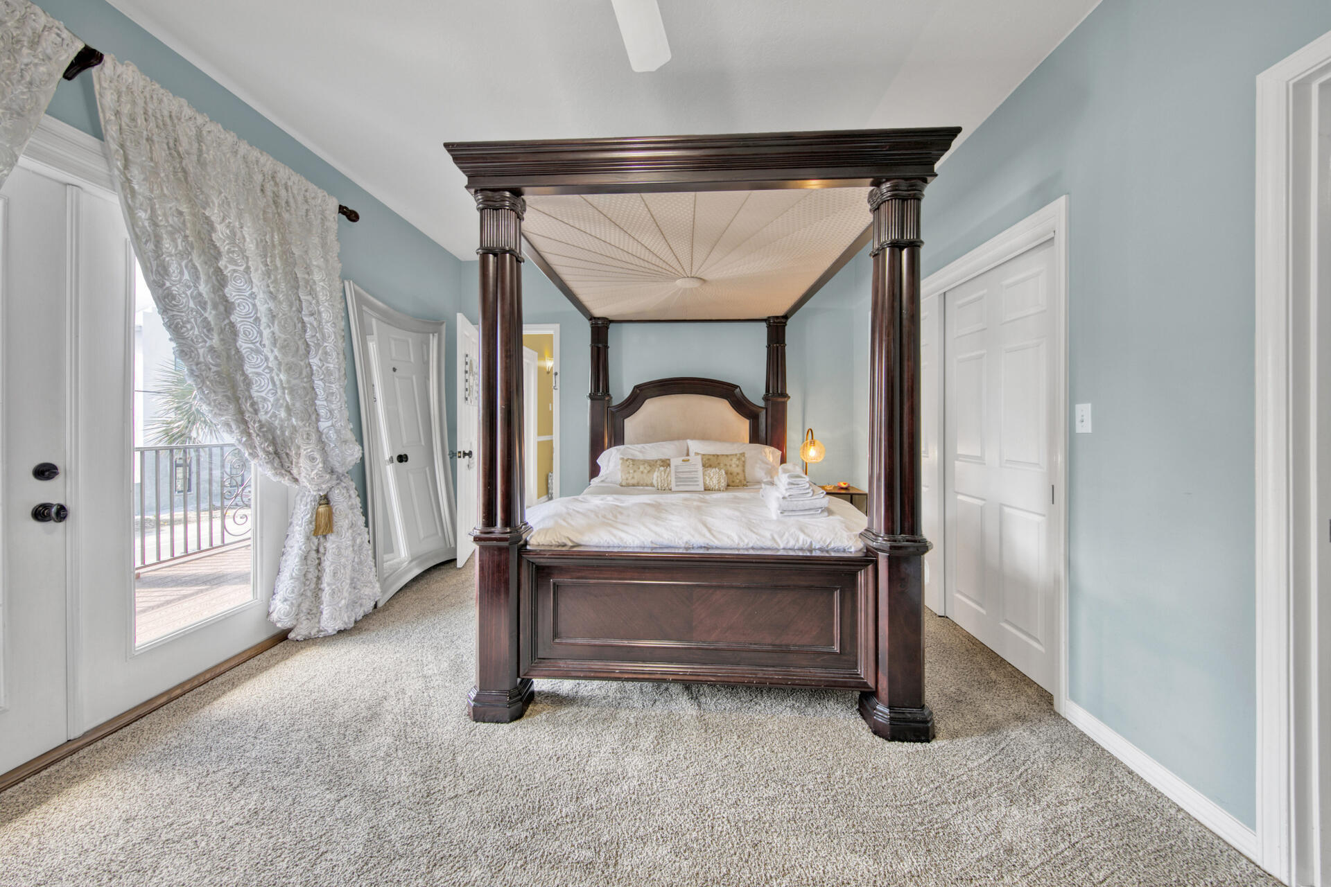 GULF SHORE MANOR - Residential