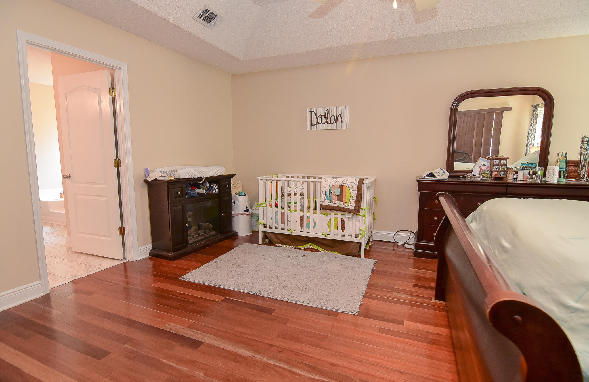 FOX VALLEY - Residential