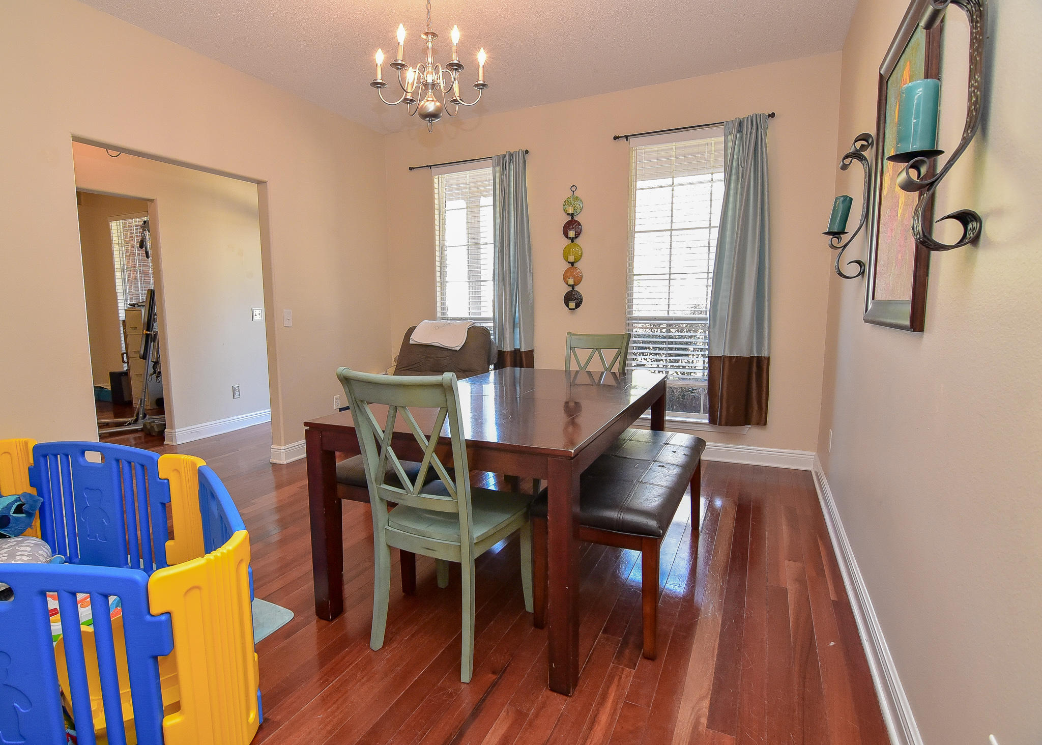 FOX VALLEY - Residential