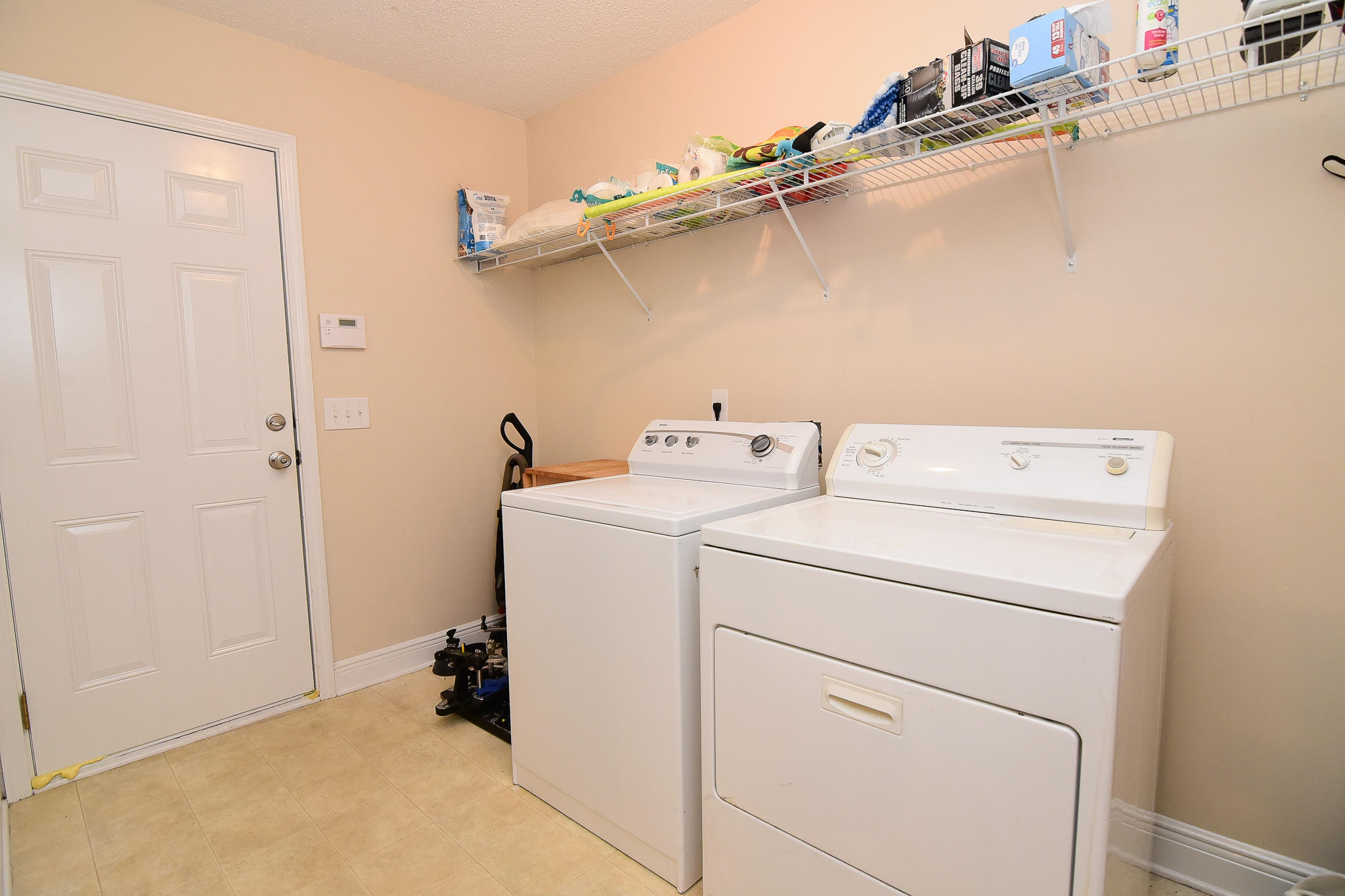 FOX VALLEY - Residential