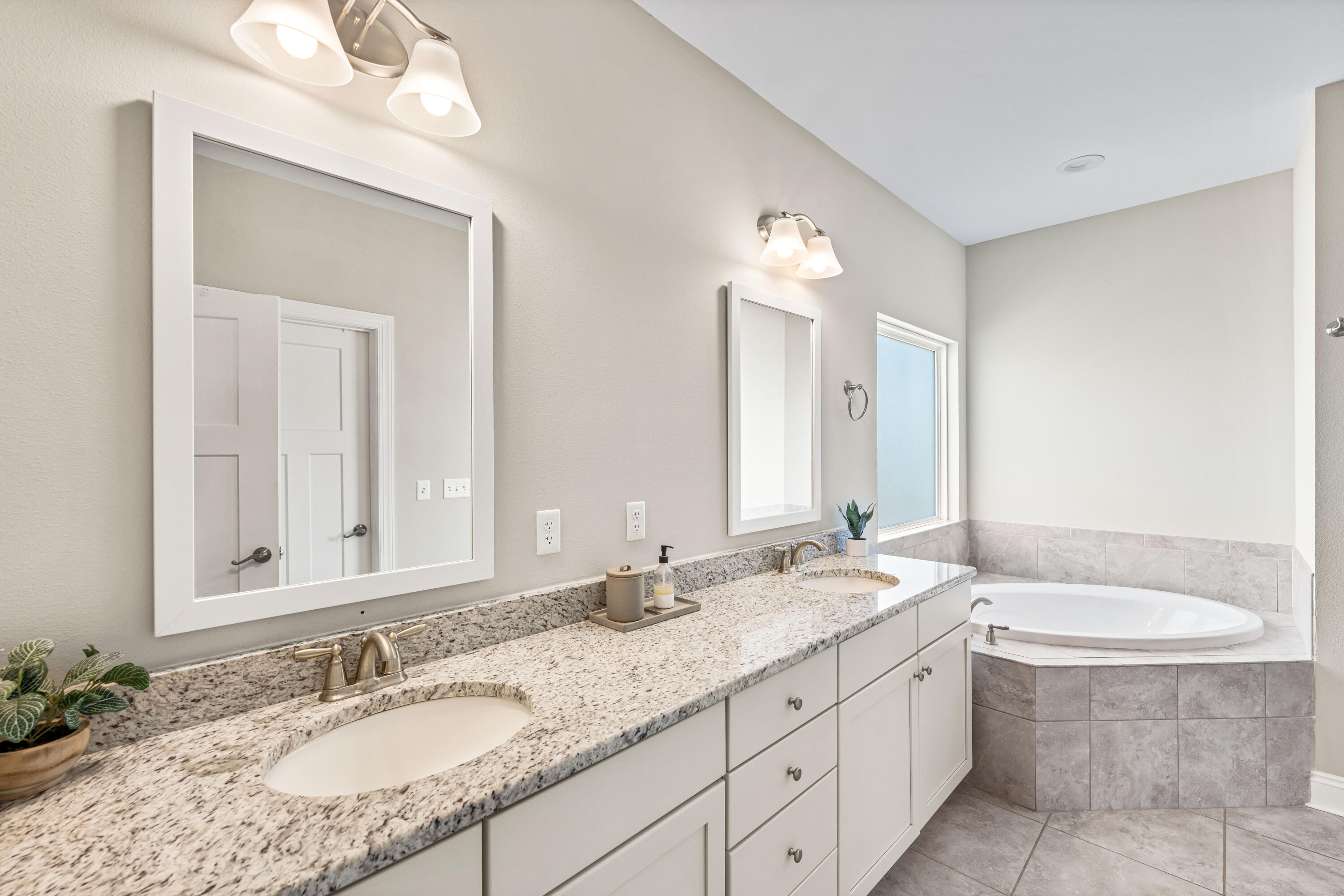 Cross Creek Estates - Residential