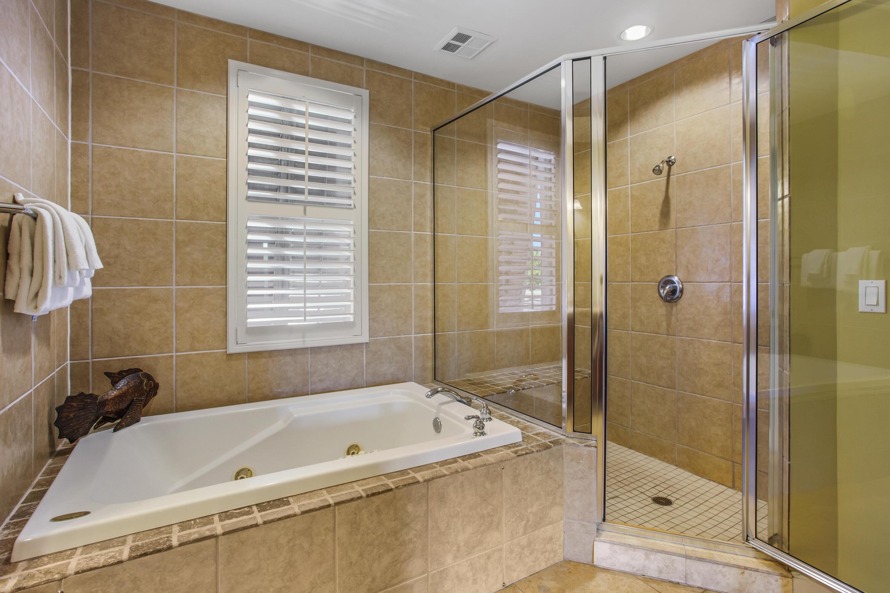 PINE RIDGE VILLAS - Residential