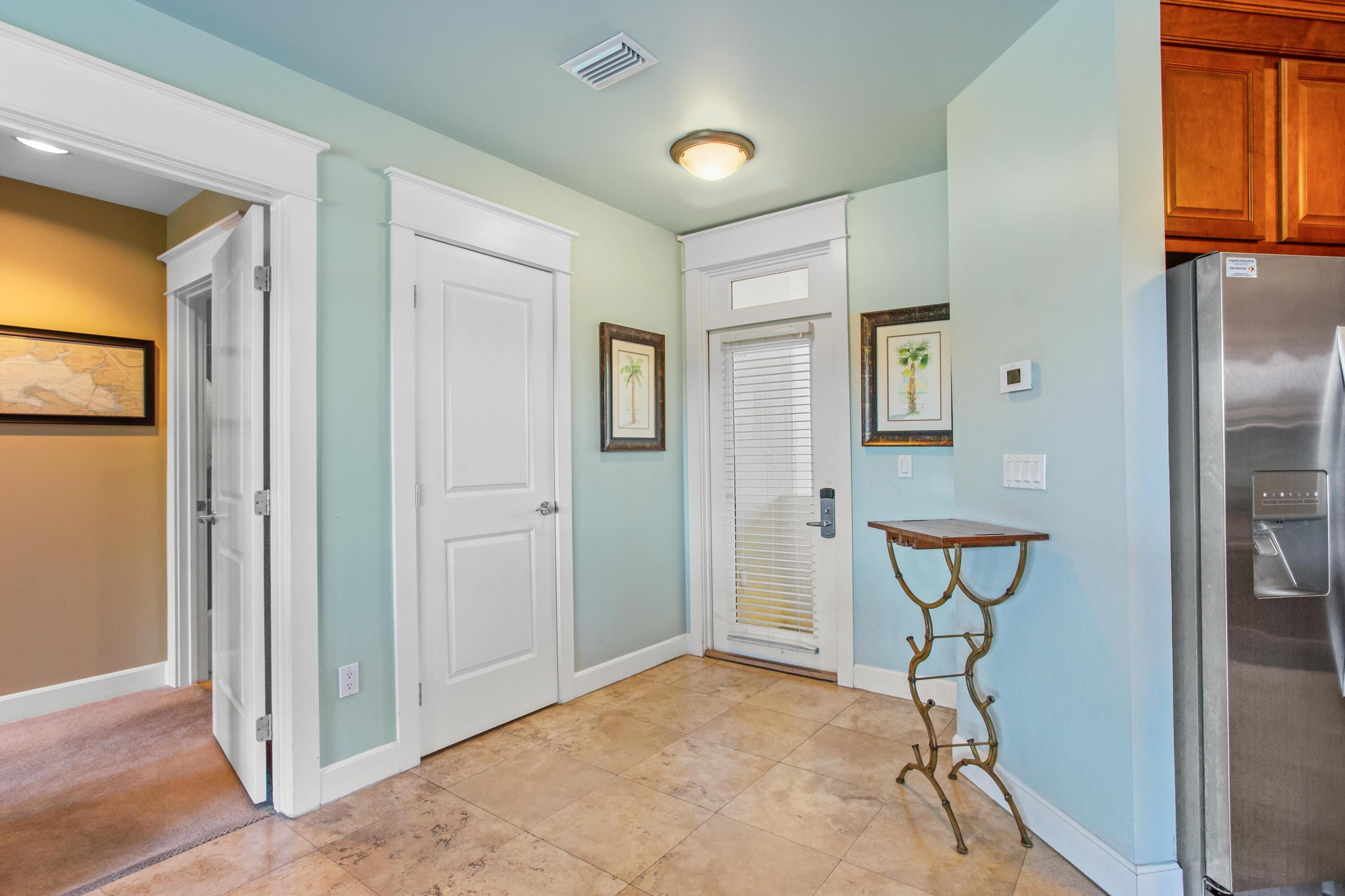 PINE RIDGE VILLAS - Residential