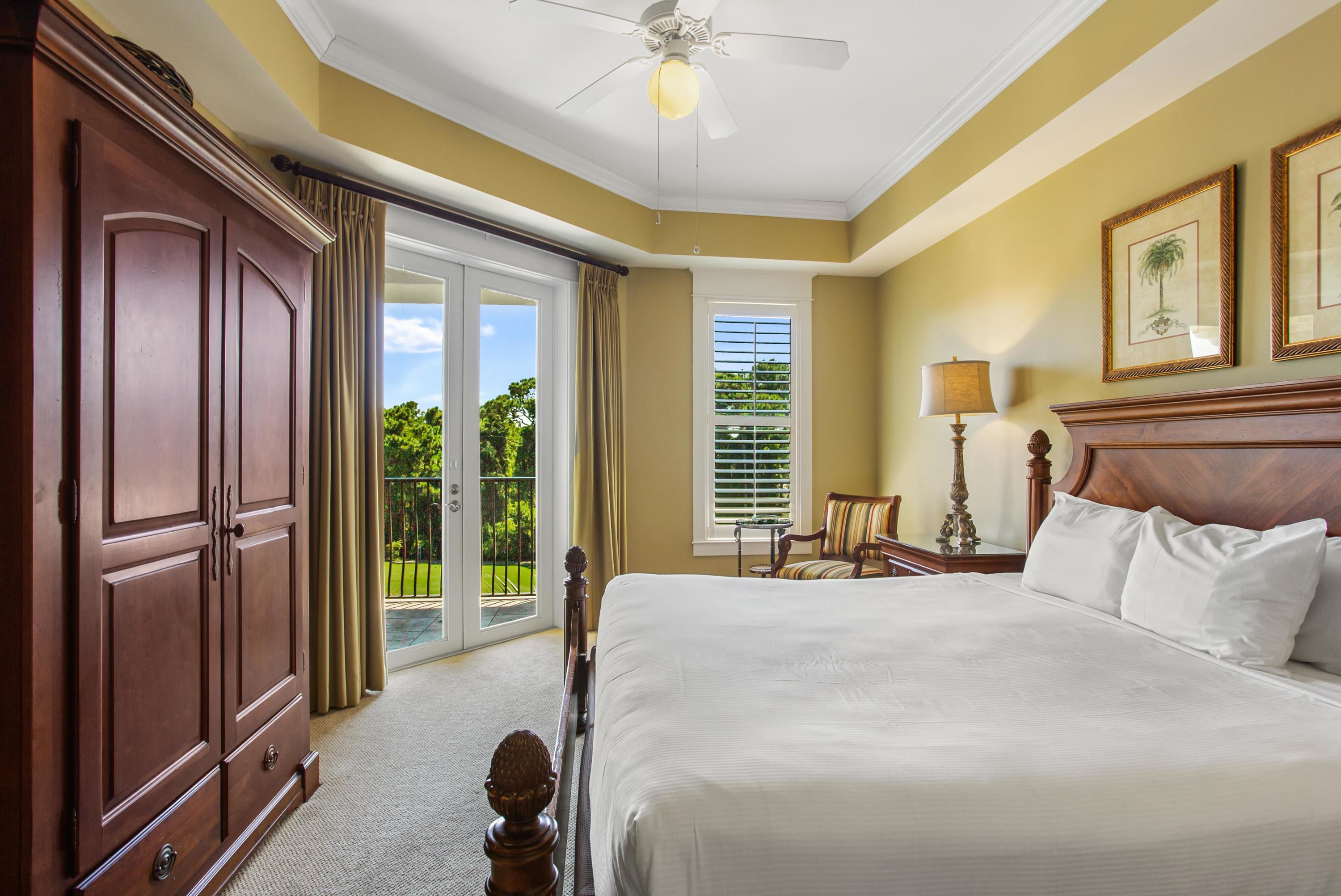 PINE RIDGE VILLAS - Residential