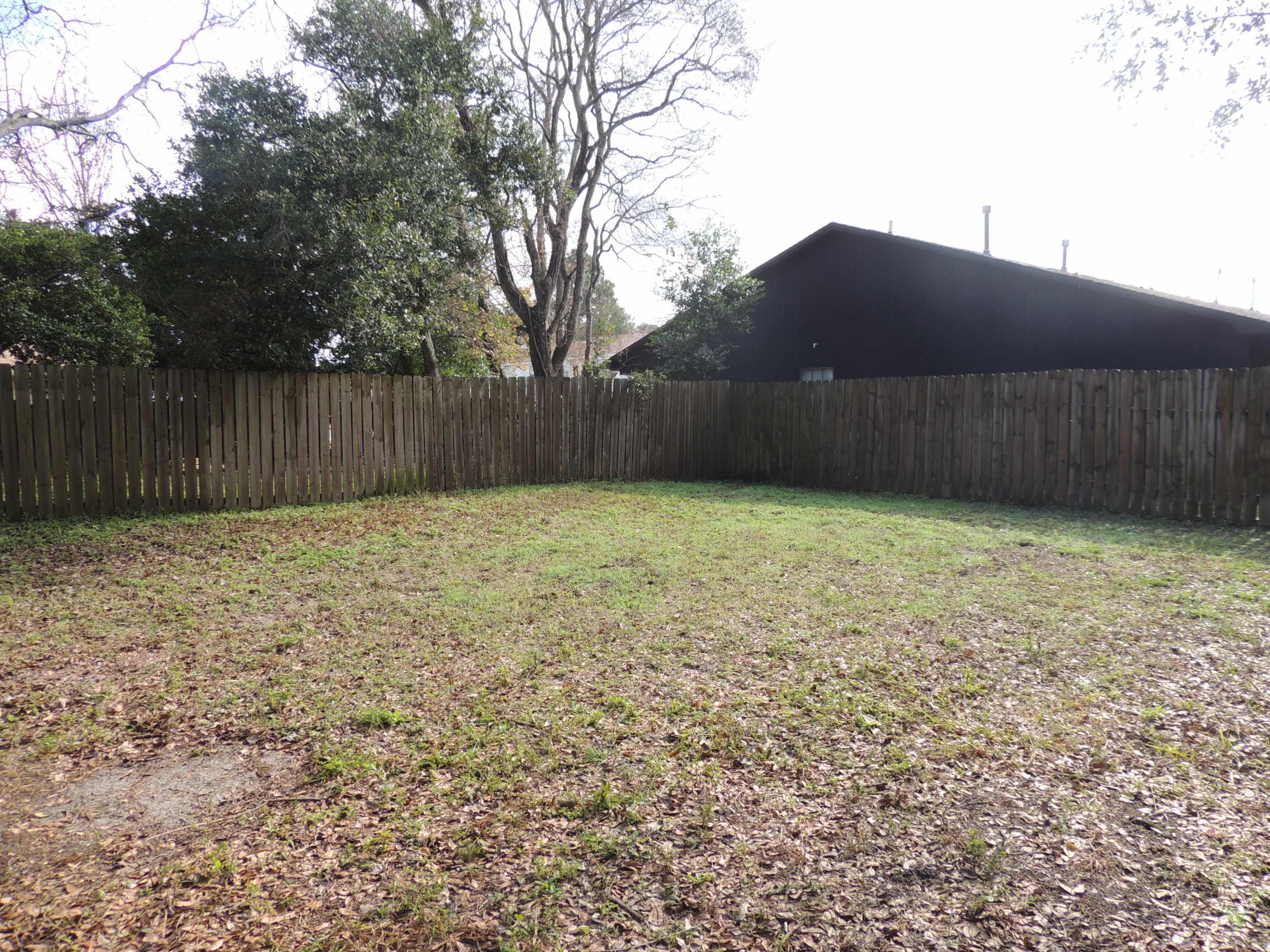 CANTERBURY WOODS - Residential