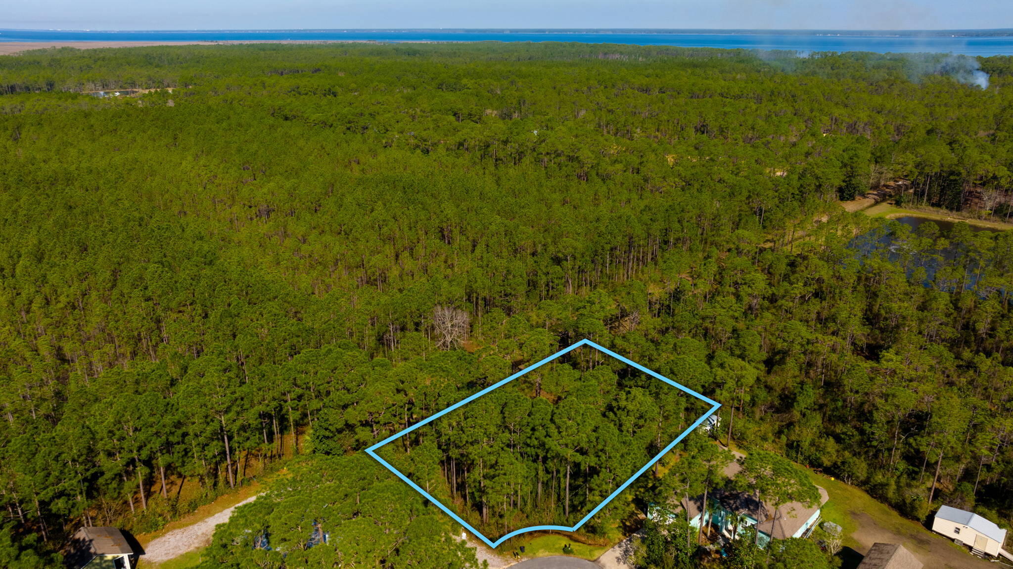 BAY SHADOW ESTATES - Land