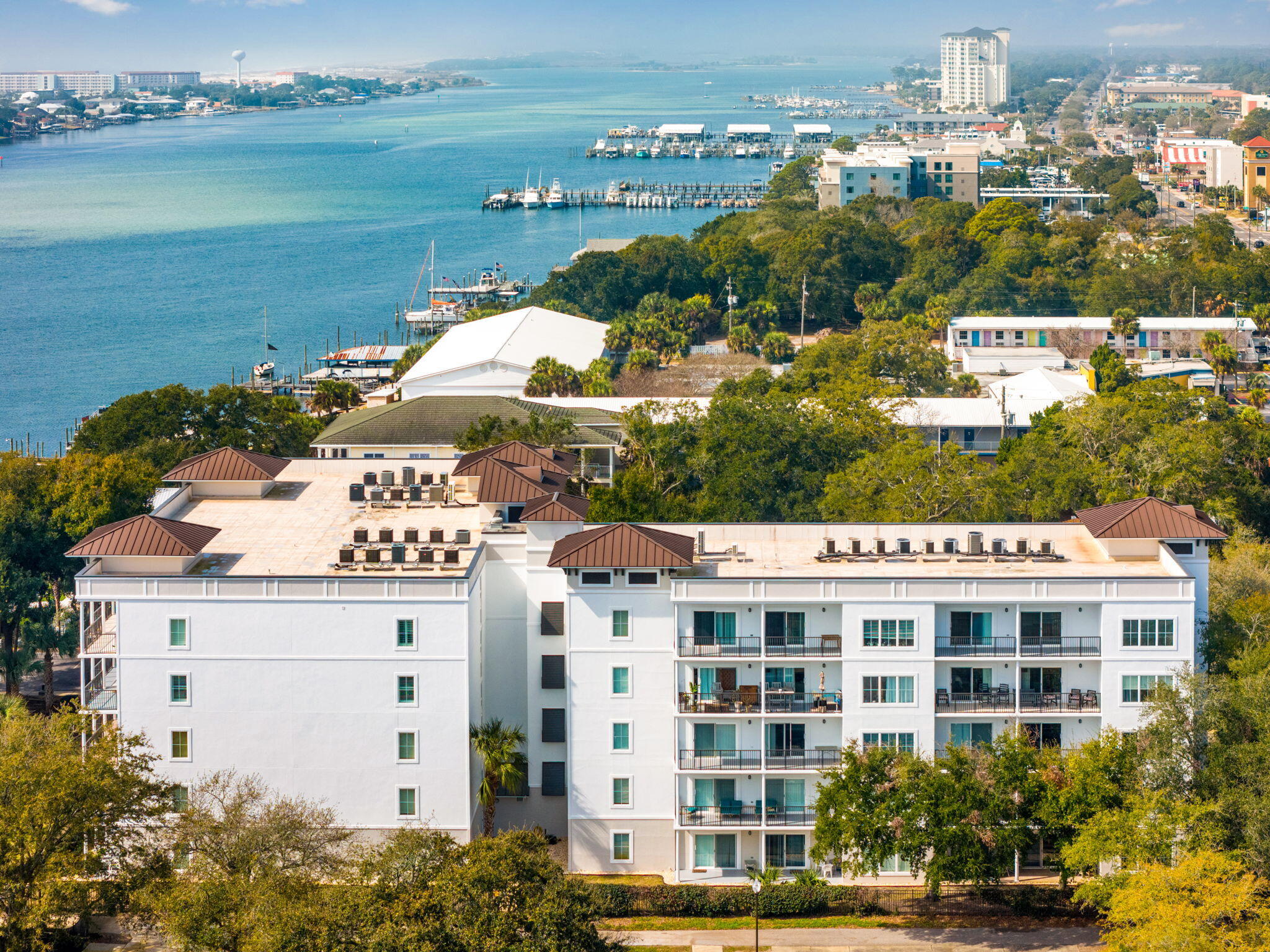 INDIANOLA ON THE WATER - Residential