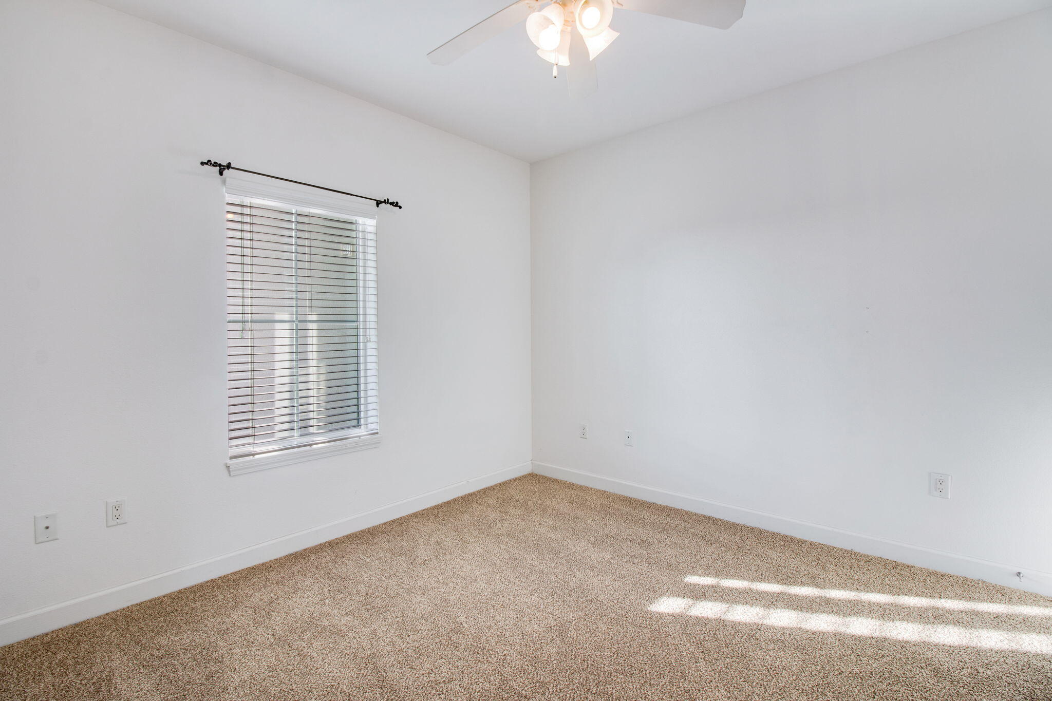 INDIANOLA ON THE WATER - Residential