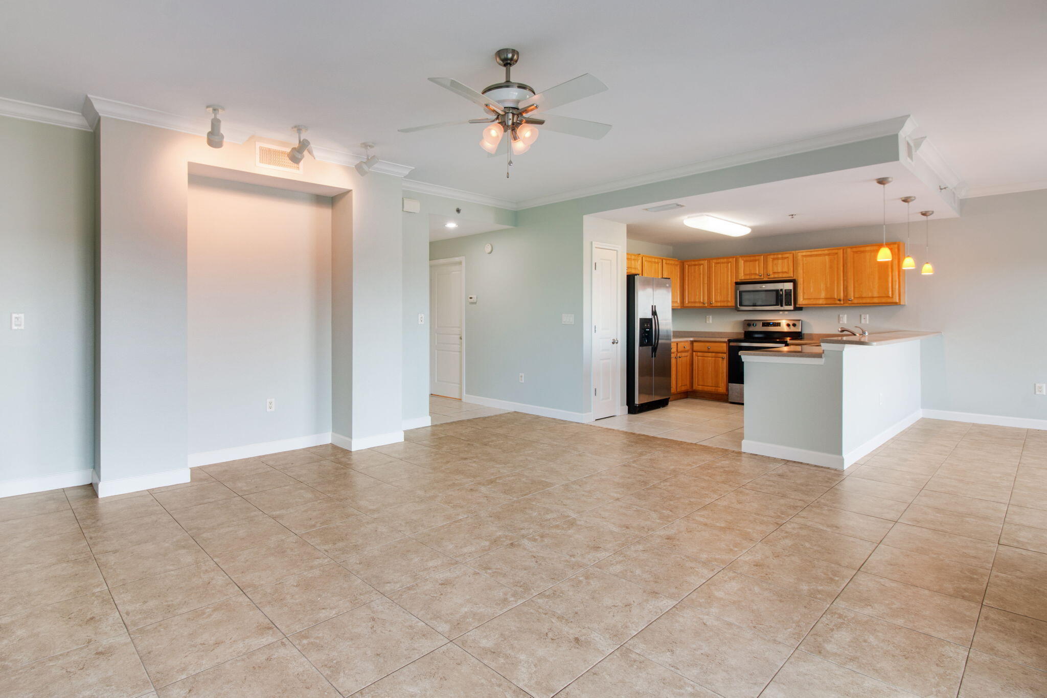 INDIANOLA ON THE WATER - Residential