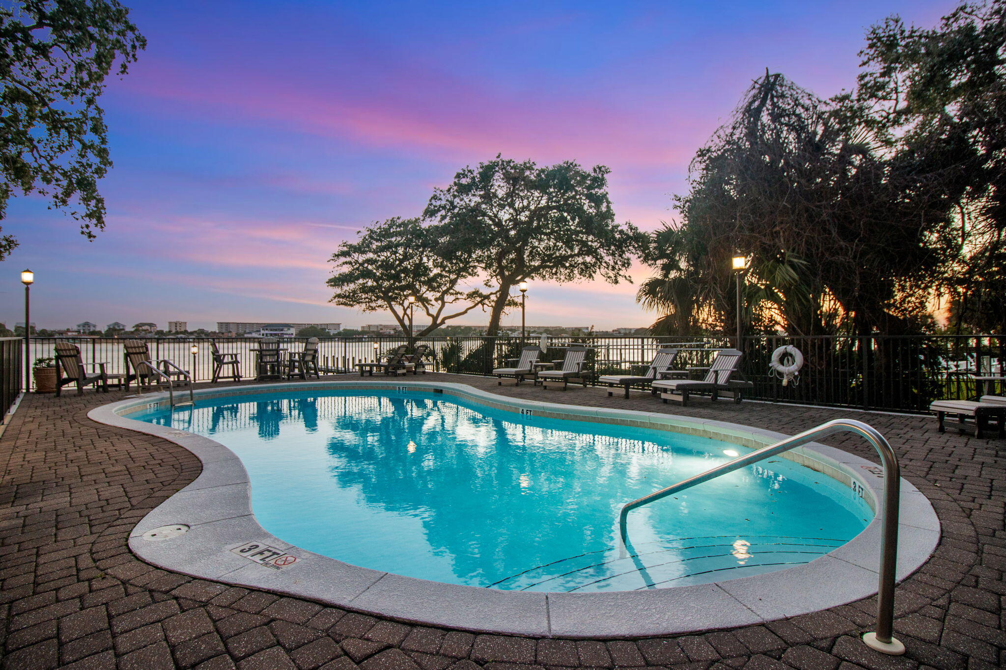 INDIANOLA ON THE WATER - Residential