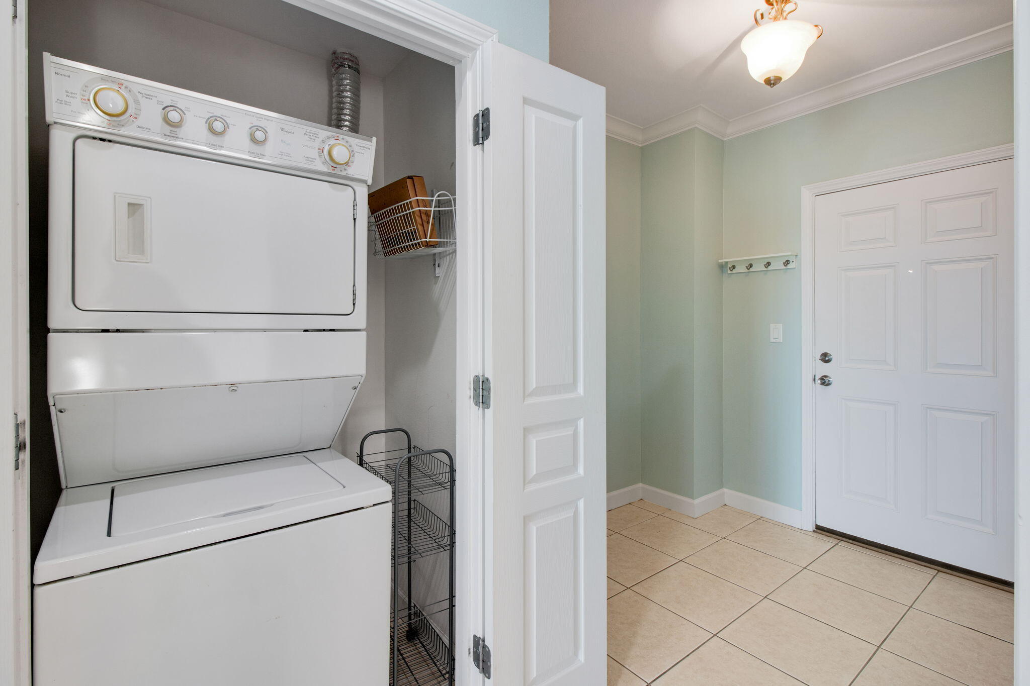 INDIANOLA ON THE WATER - Residential