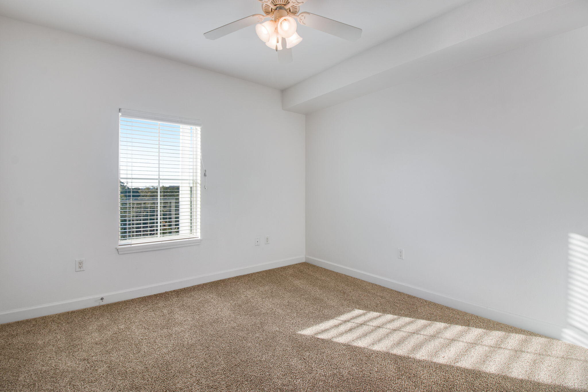 INDIANOLA ON THE WATER - Residential