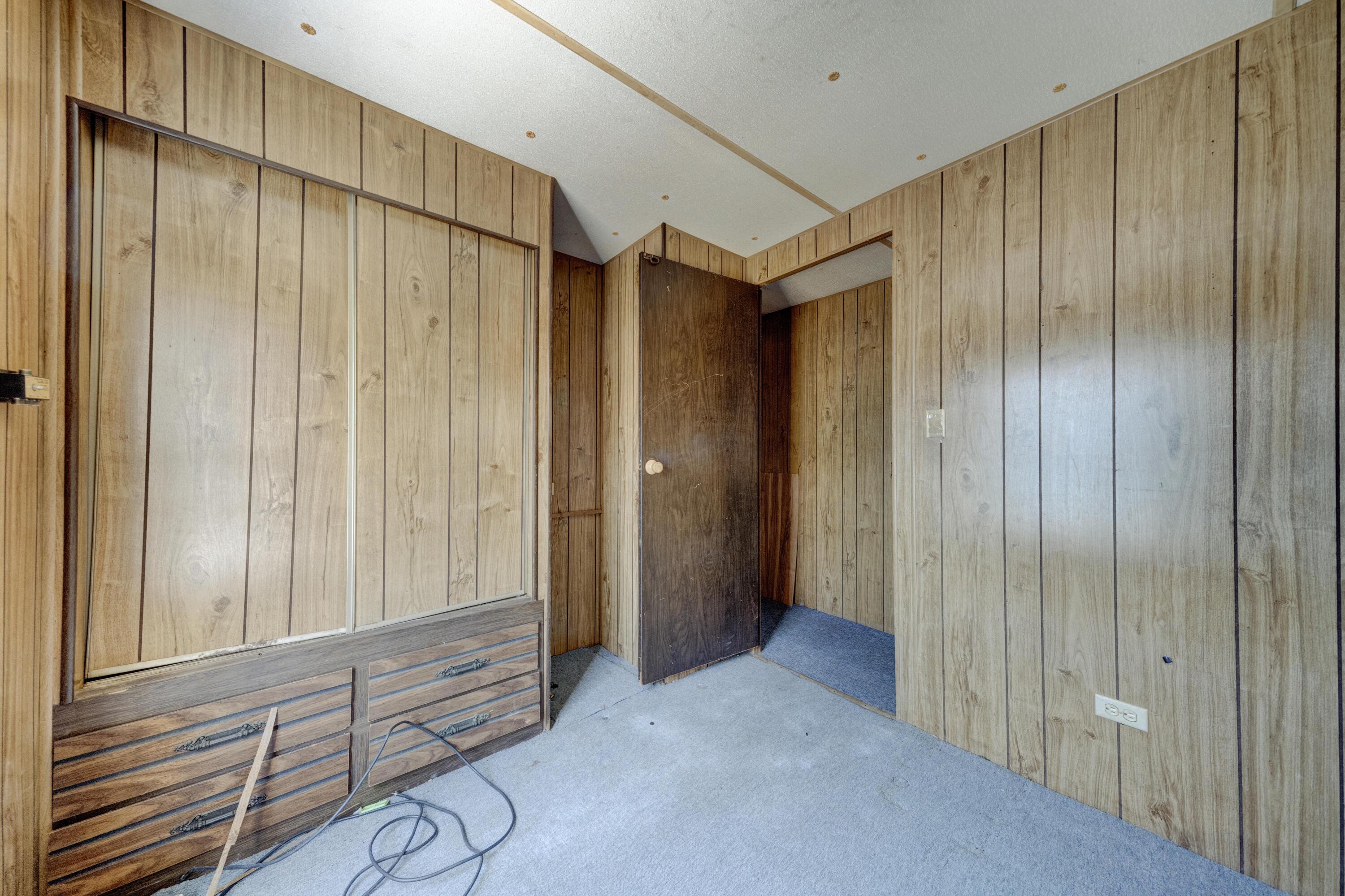 NO RECORDED SUBDIVISION - Residential