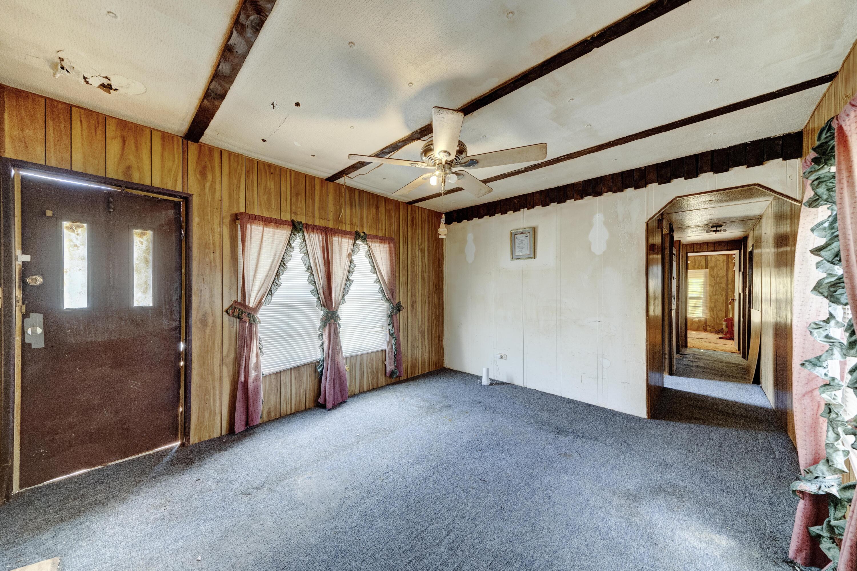 NO RECORDED SUBDIVISION - Residential