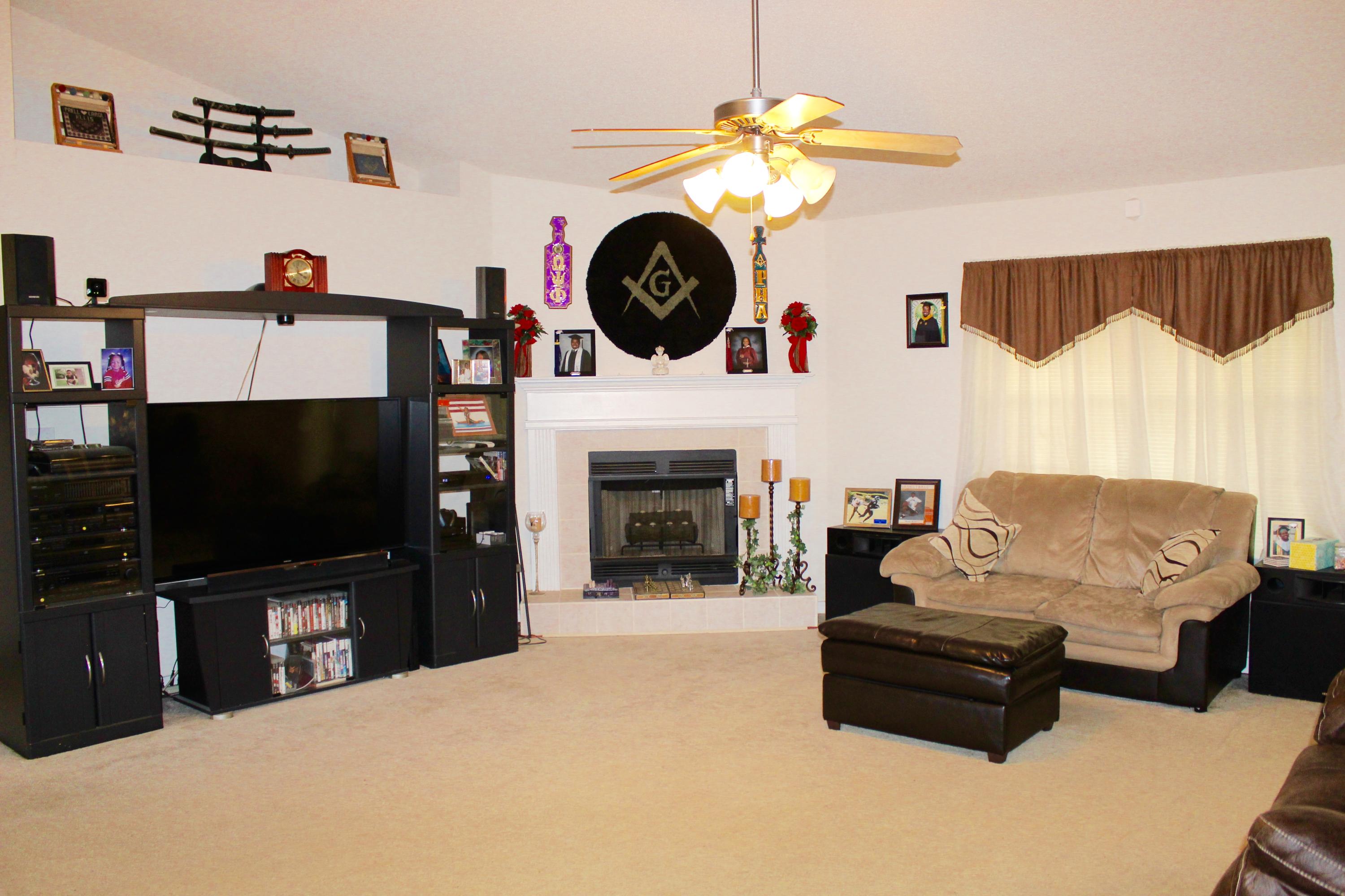 ALICIA PLACE - Residential