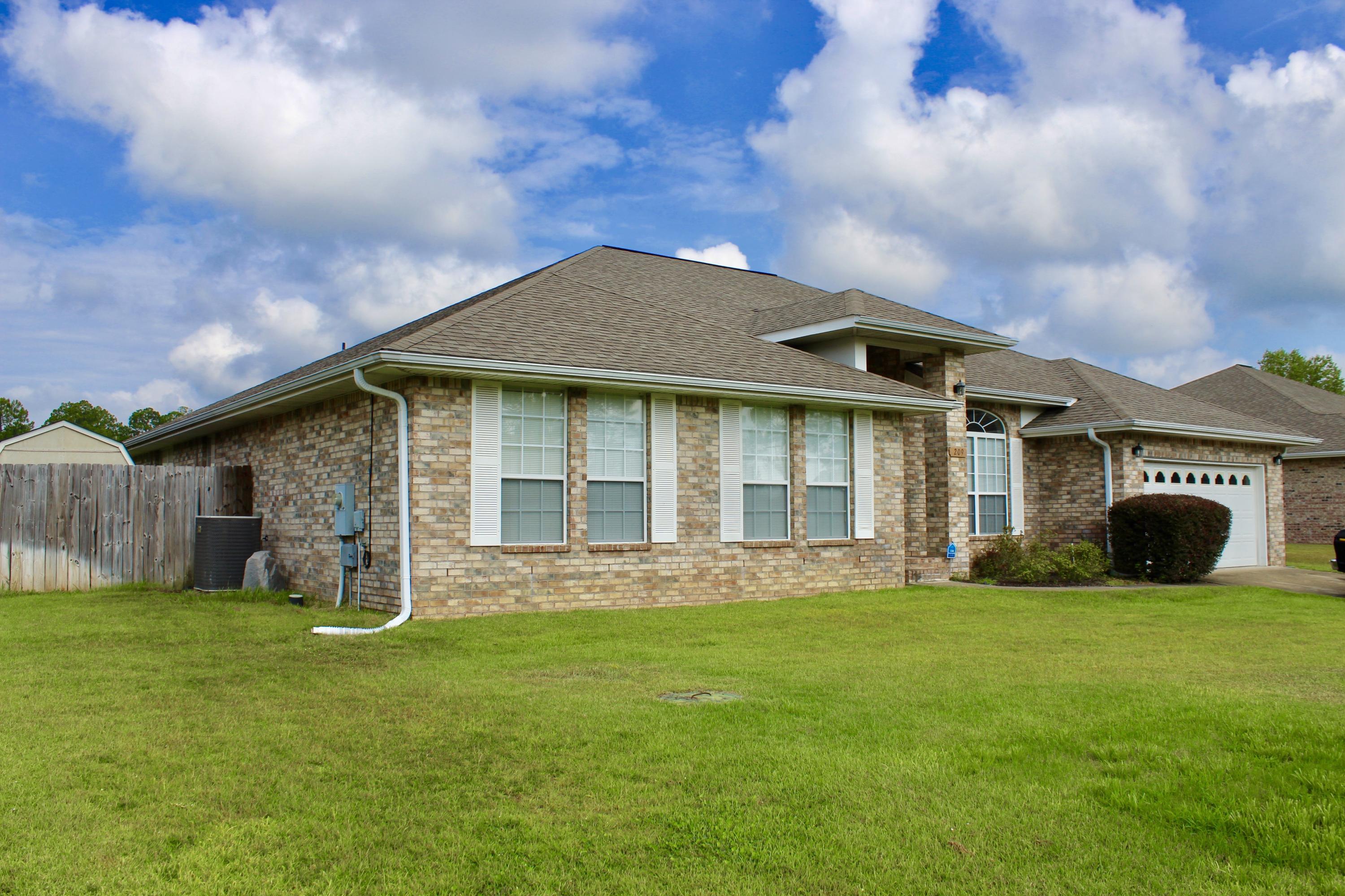 ALICIA PLACE - Residential