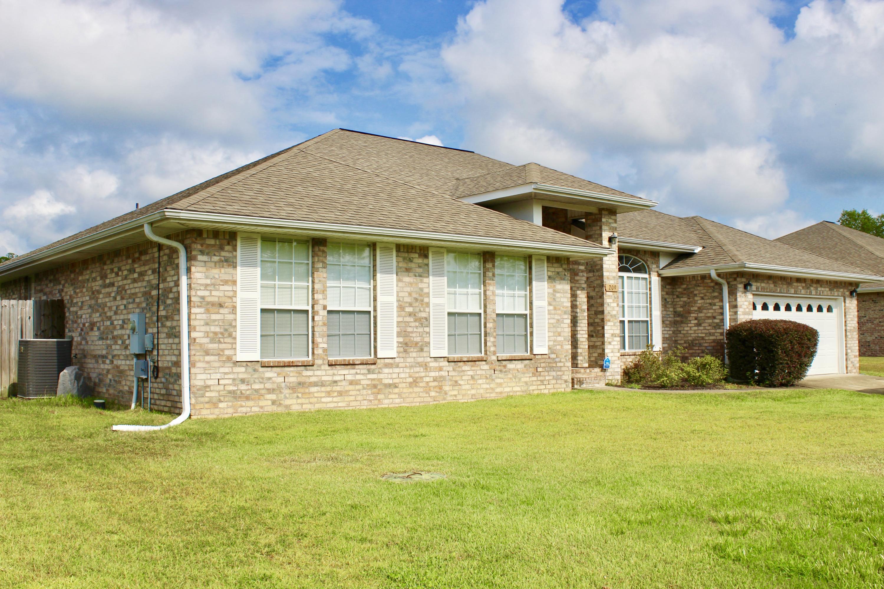 ALICIA PLACE - Residential