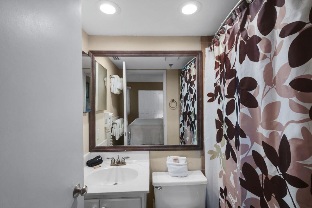 BREAKERS OF FWB - Residential