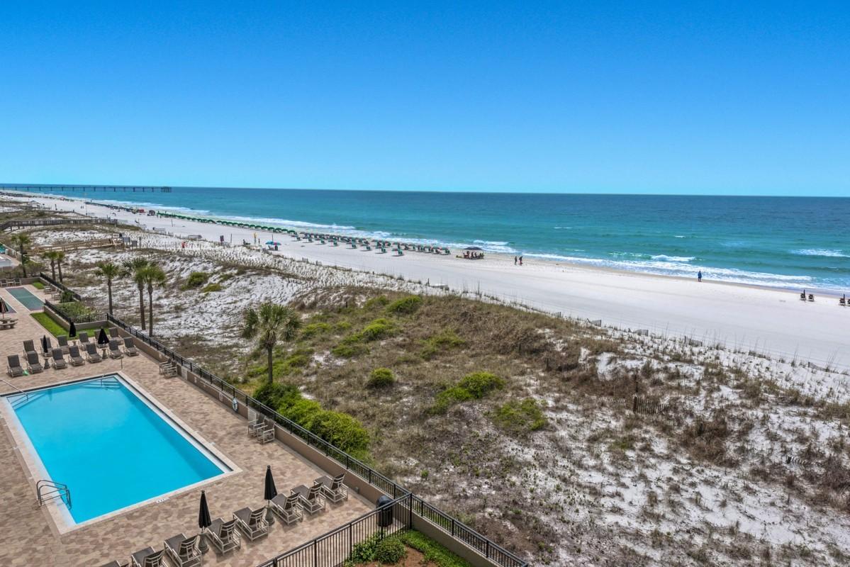 BREAKERS OF FWB - Residential