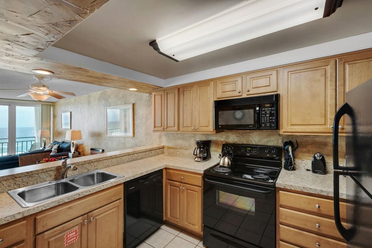 BREAKERS OF FWB - Residential