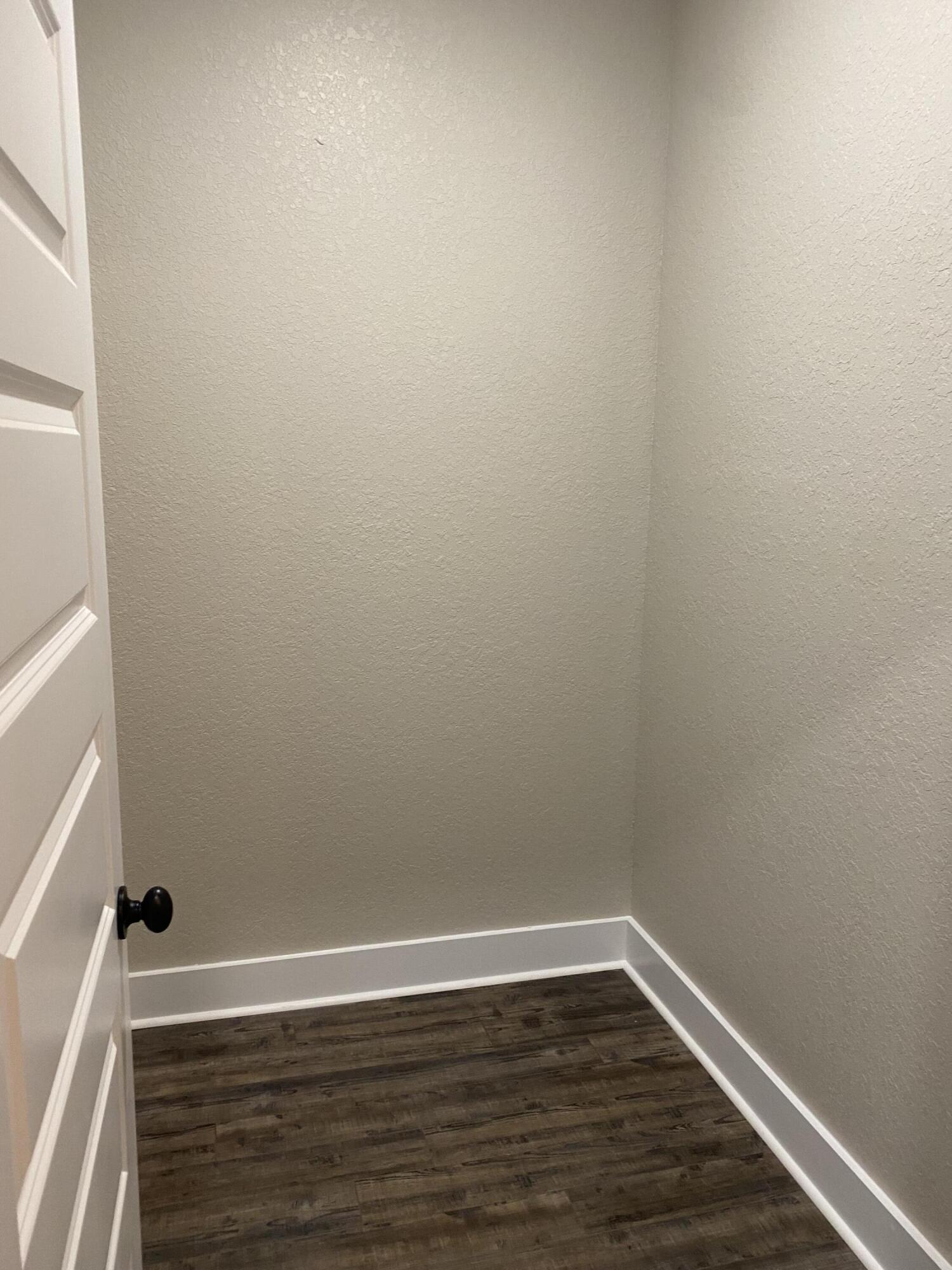 HUNTERS CREEK - Residential