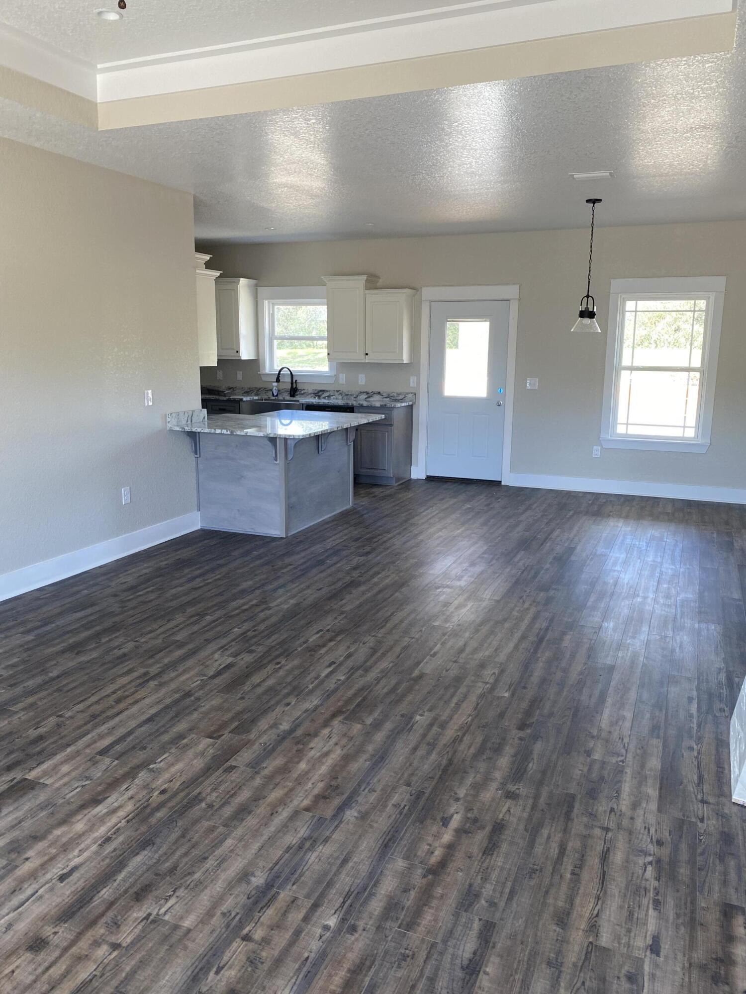 HUNTERS CREEK - Residential