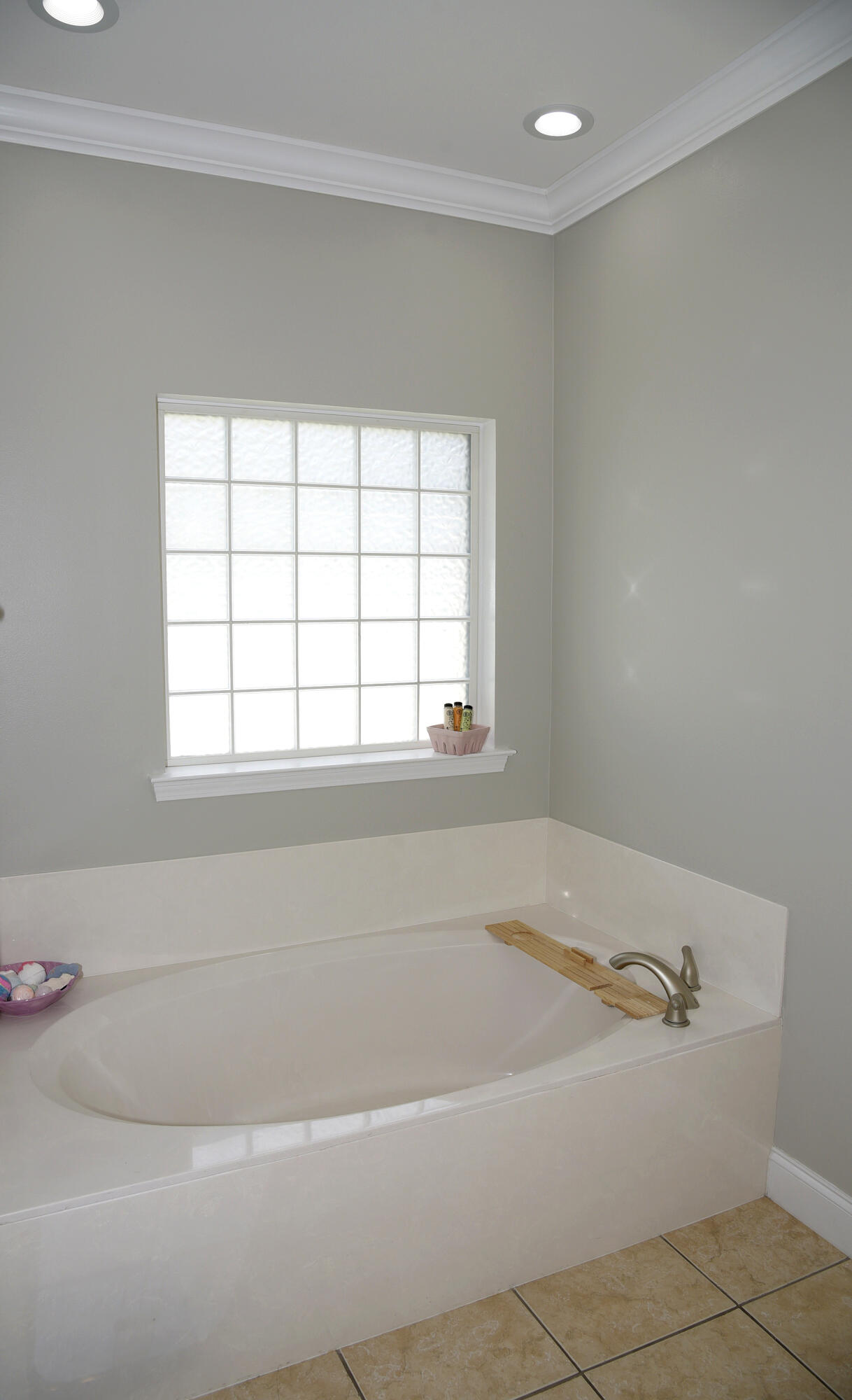 JUNIPER CREEK ESTATES - Residential Lease