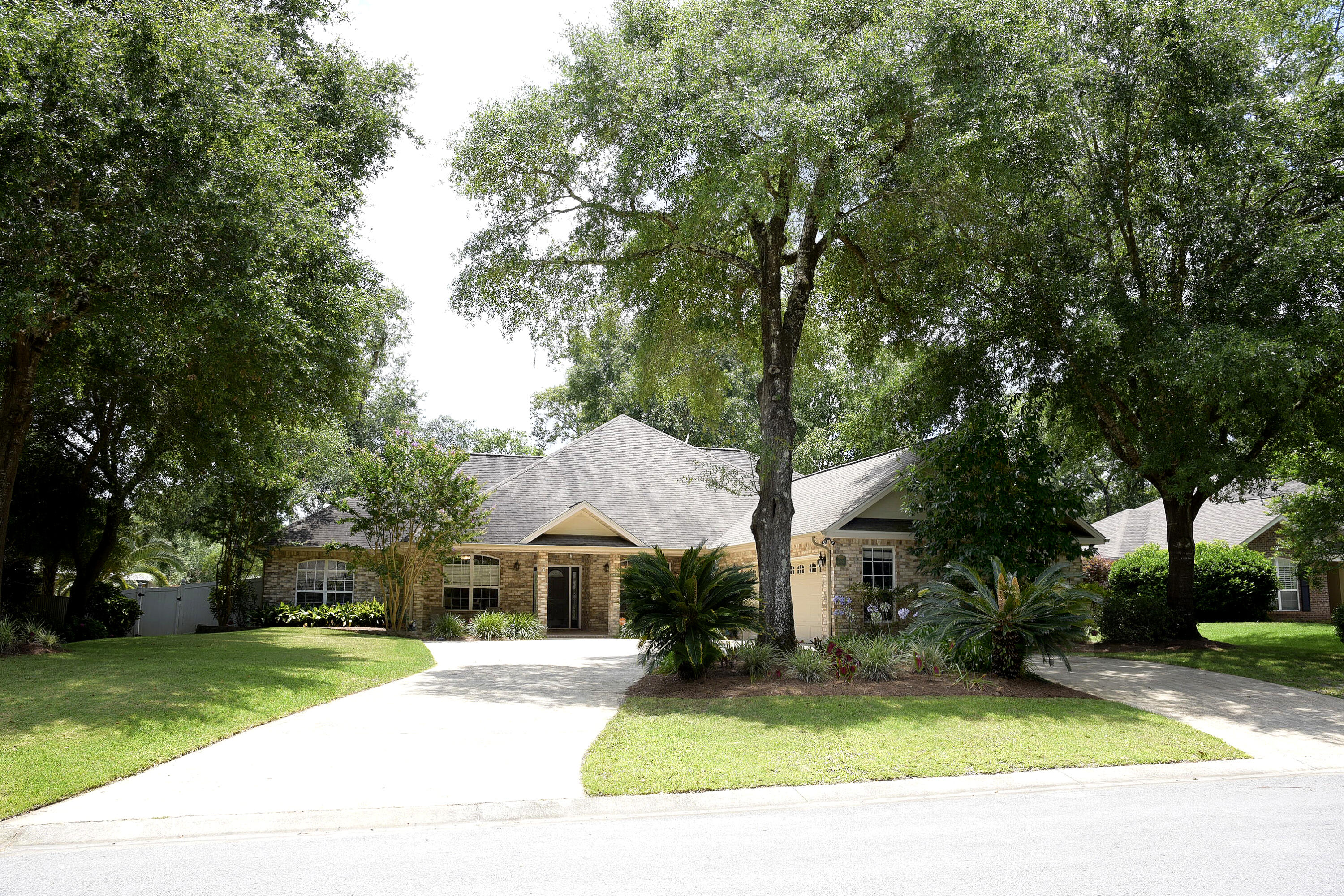 JUNIPER CREEK ESTATES - Residential Lease