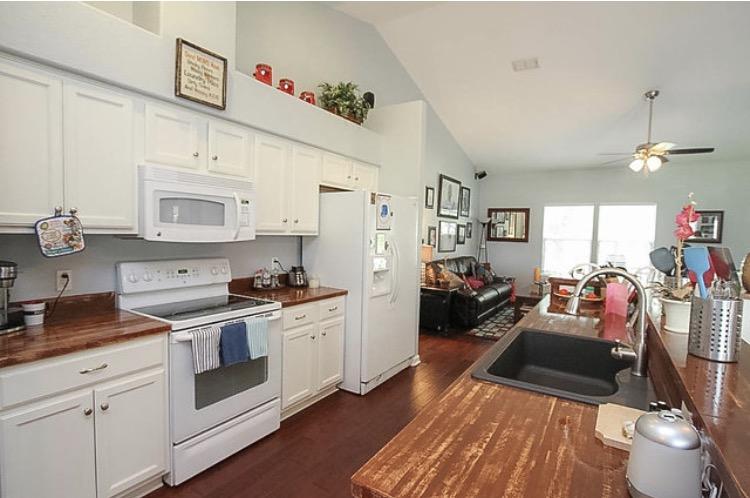 HAMMOCK BAY - Residential