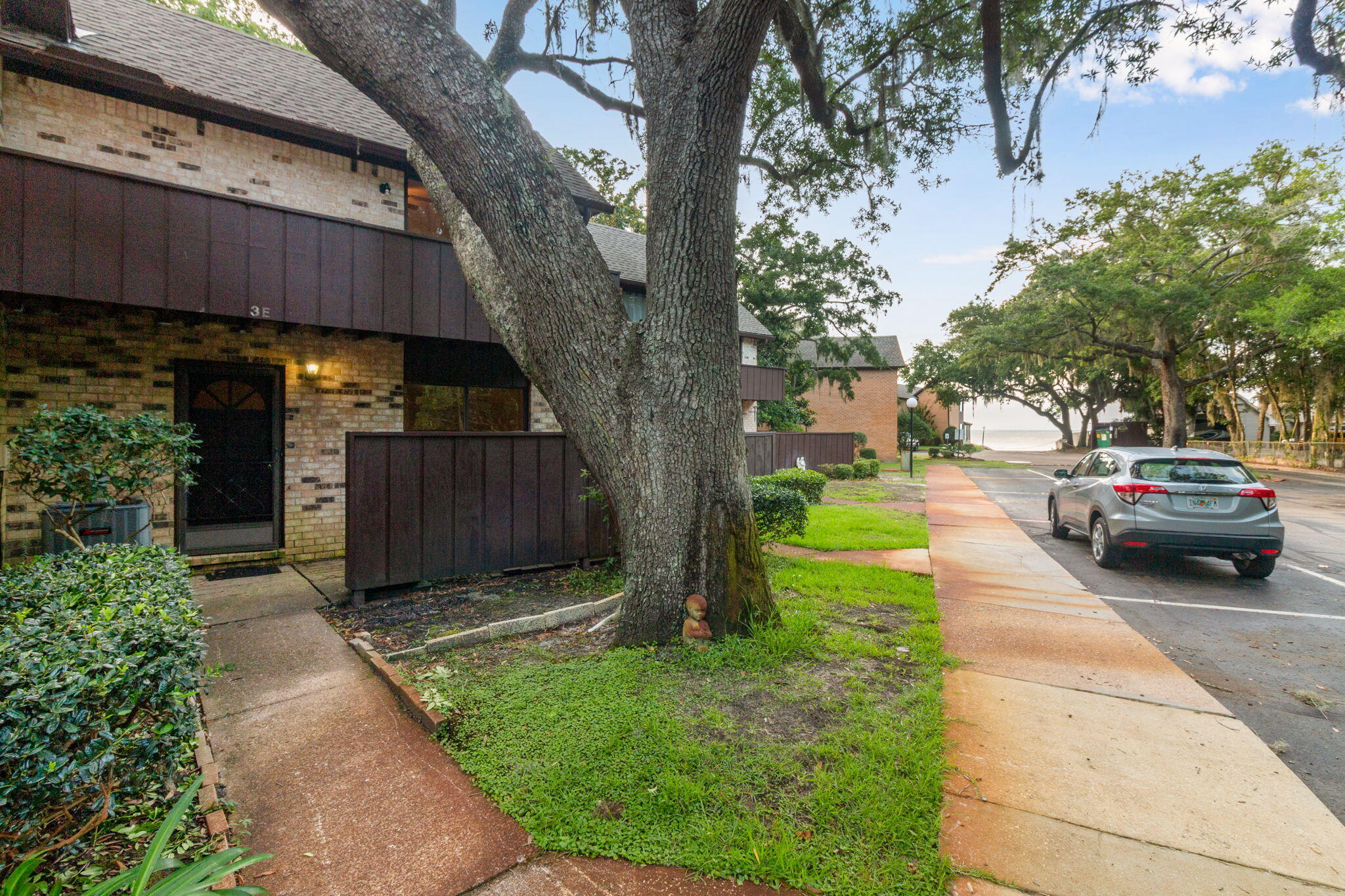MOSSEY COVE T/H - Residential