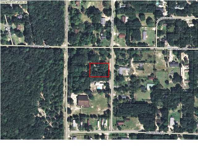 Nice city lot located in a quiet older subdivision. City water and sewer is available to this lot. Only site built homes or true modular homes are allowed. The lot located behind this one is for sale by the same owner and fronts on N. Davis Lane. Purchase this .34 of an acre or both to make a wonderful homesite!