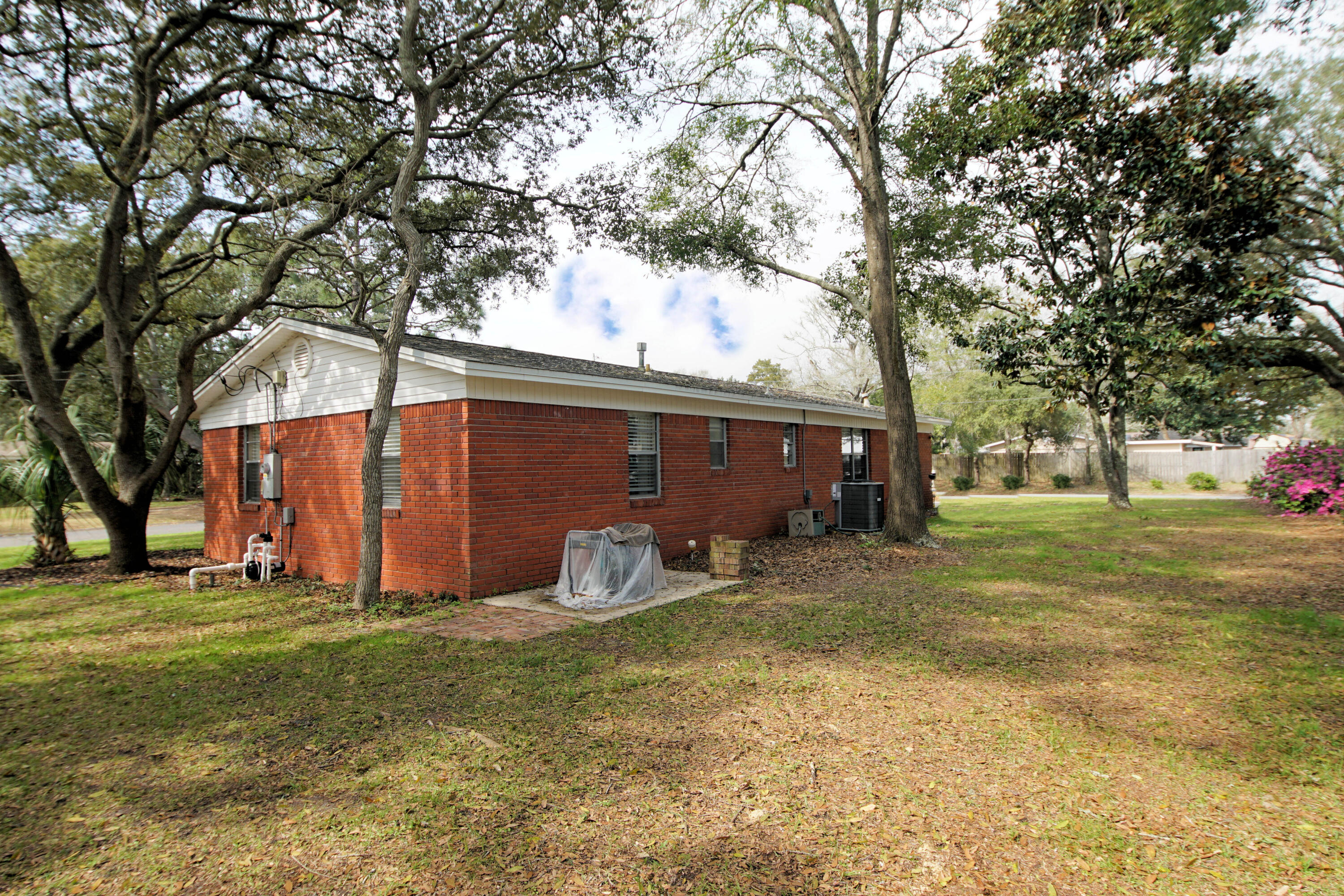 OLDE FORT WALTON (242201.00) - Residential