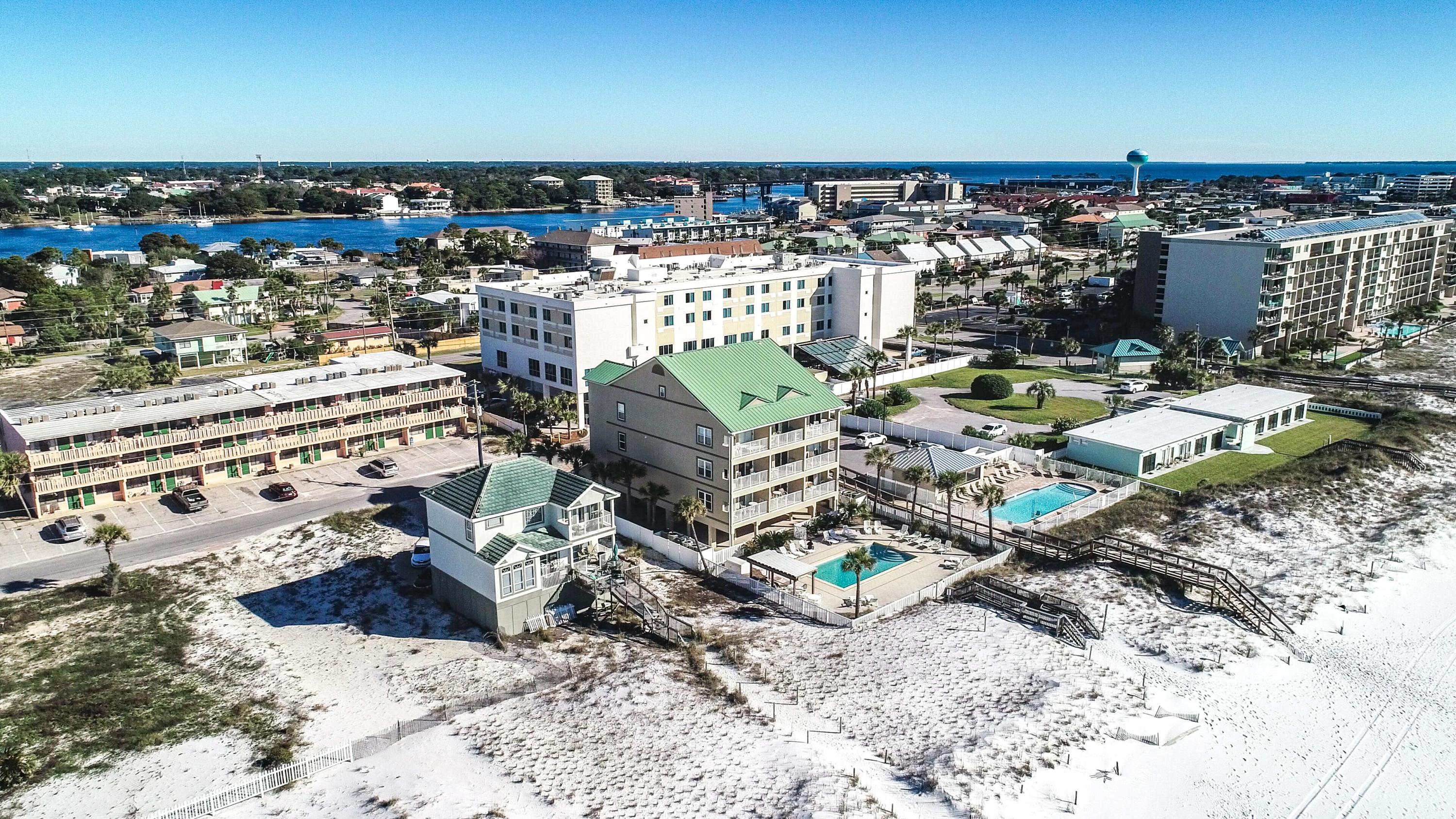 VERANDA CONDO - Residential