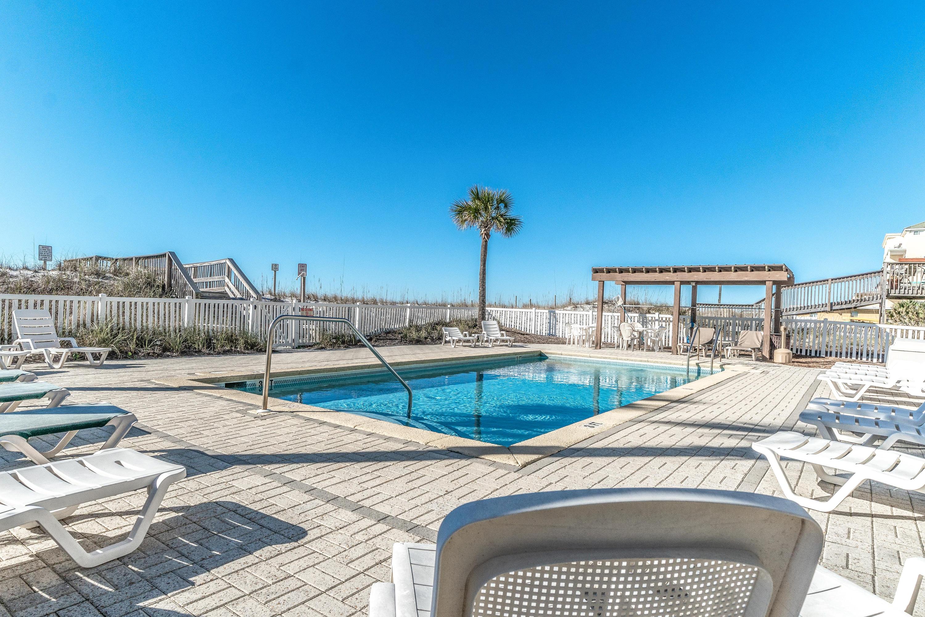 VERANDA CONDO - Residential