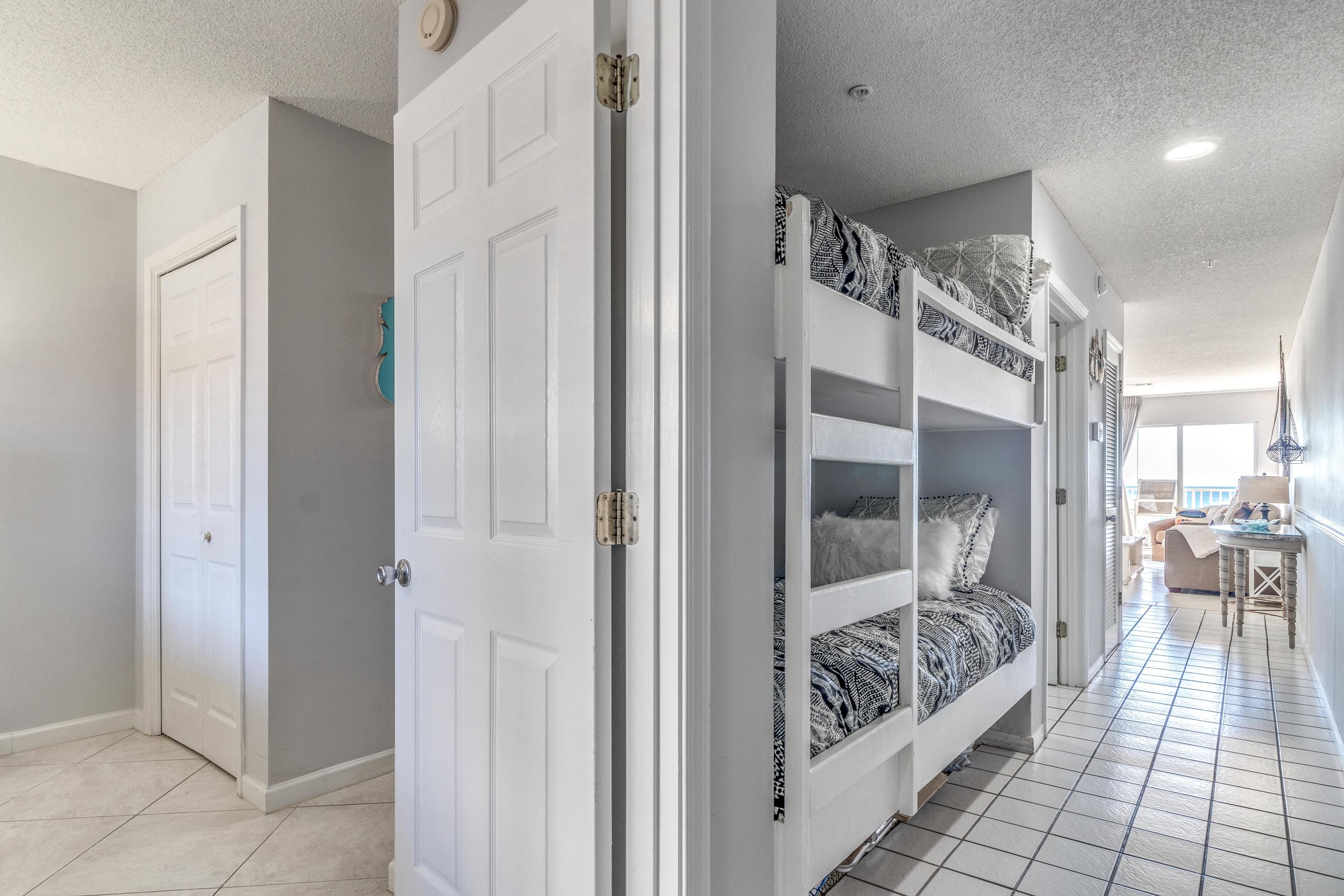 VERANDA CONDO - Residential