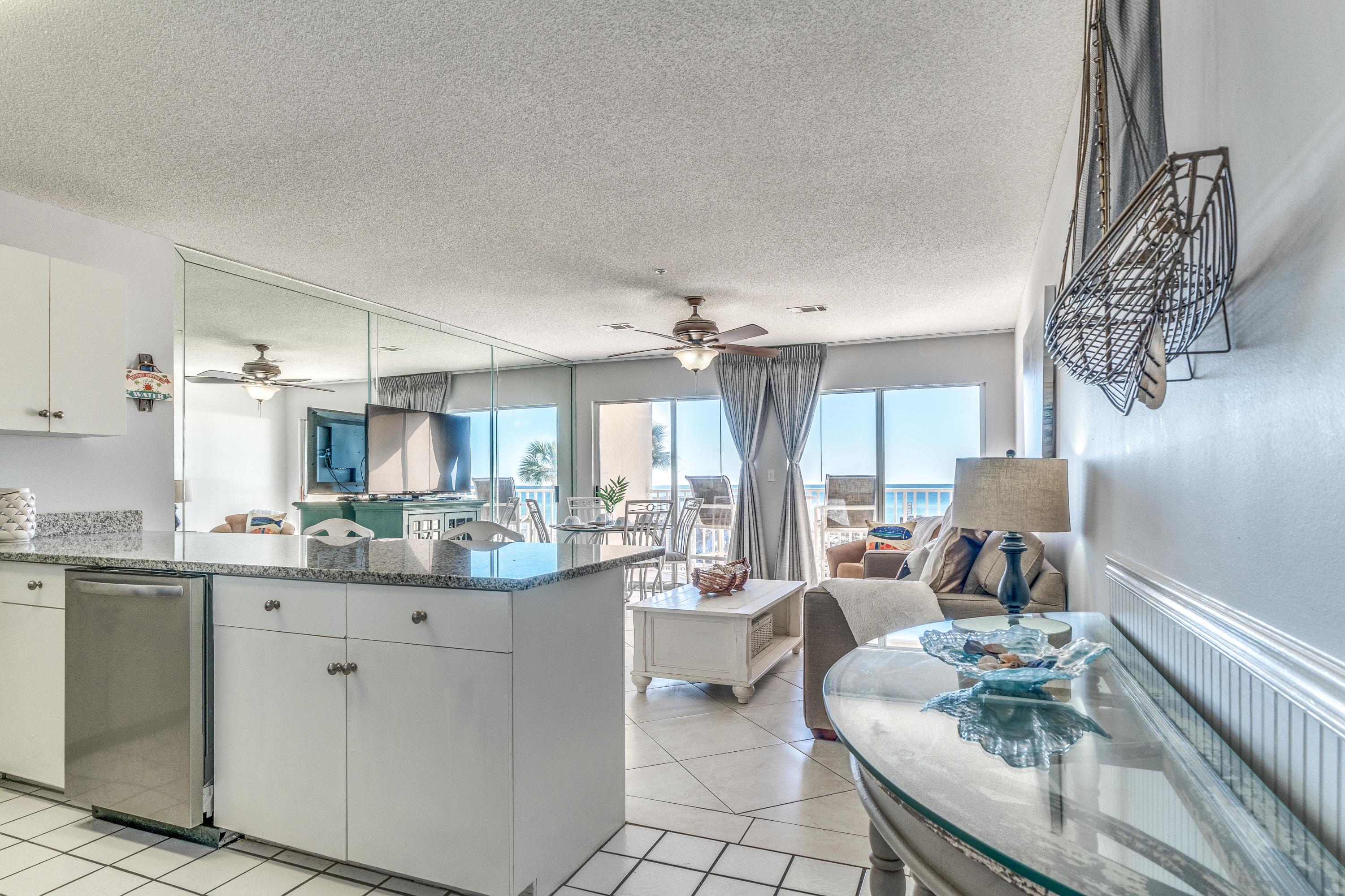 VERANDA CONDO - Residential