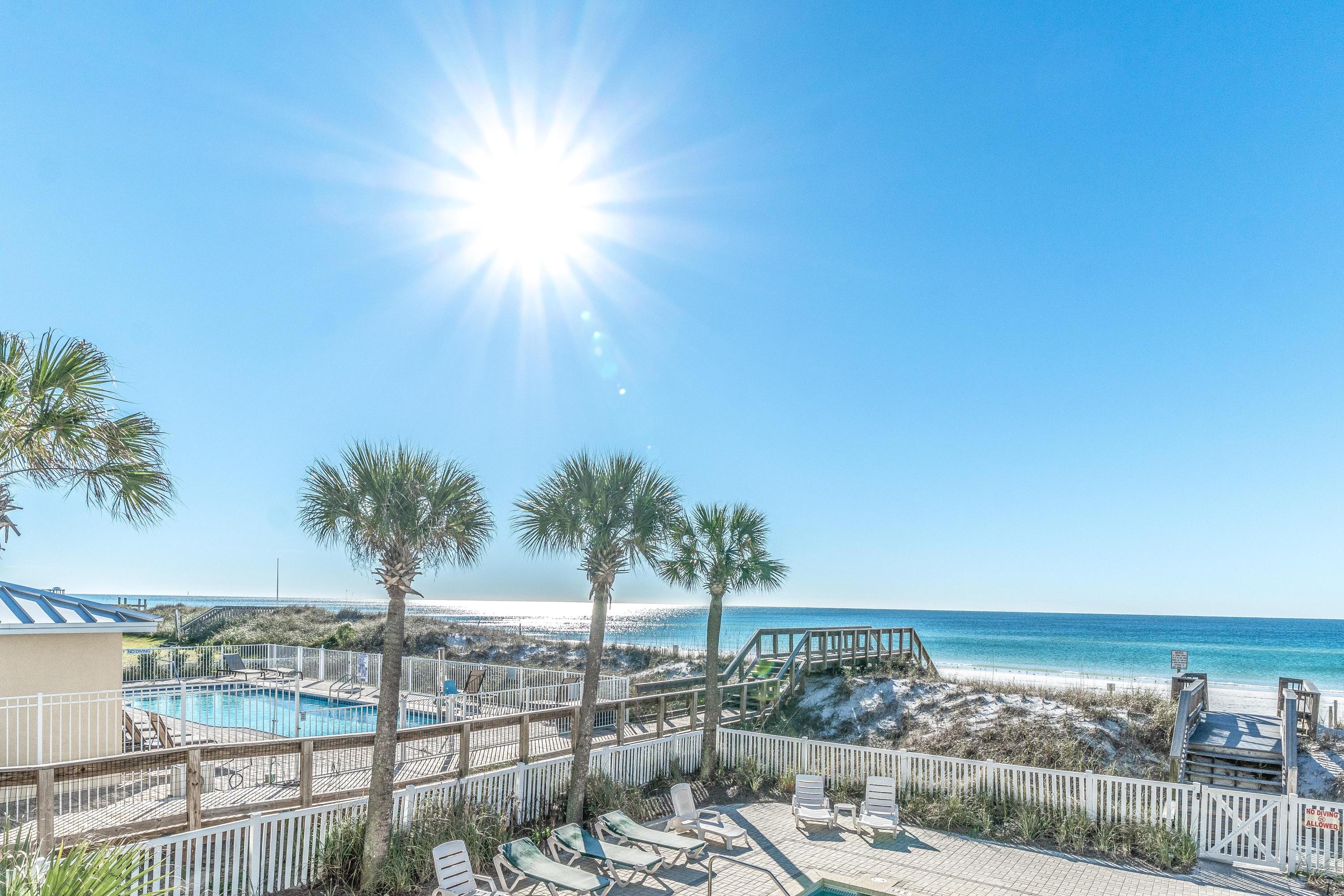 VERANDA CONDO - Residential