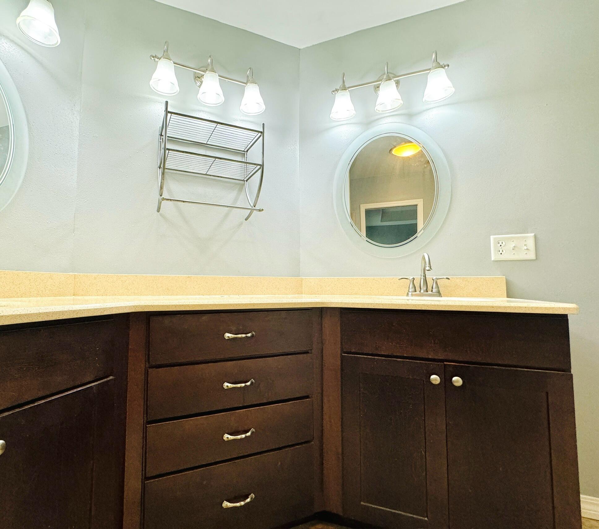 HARBOR BREEZE - Residential Lease