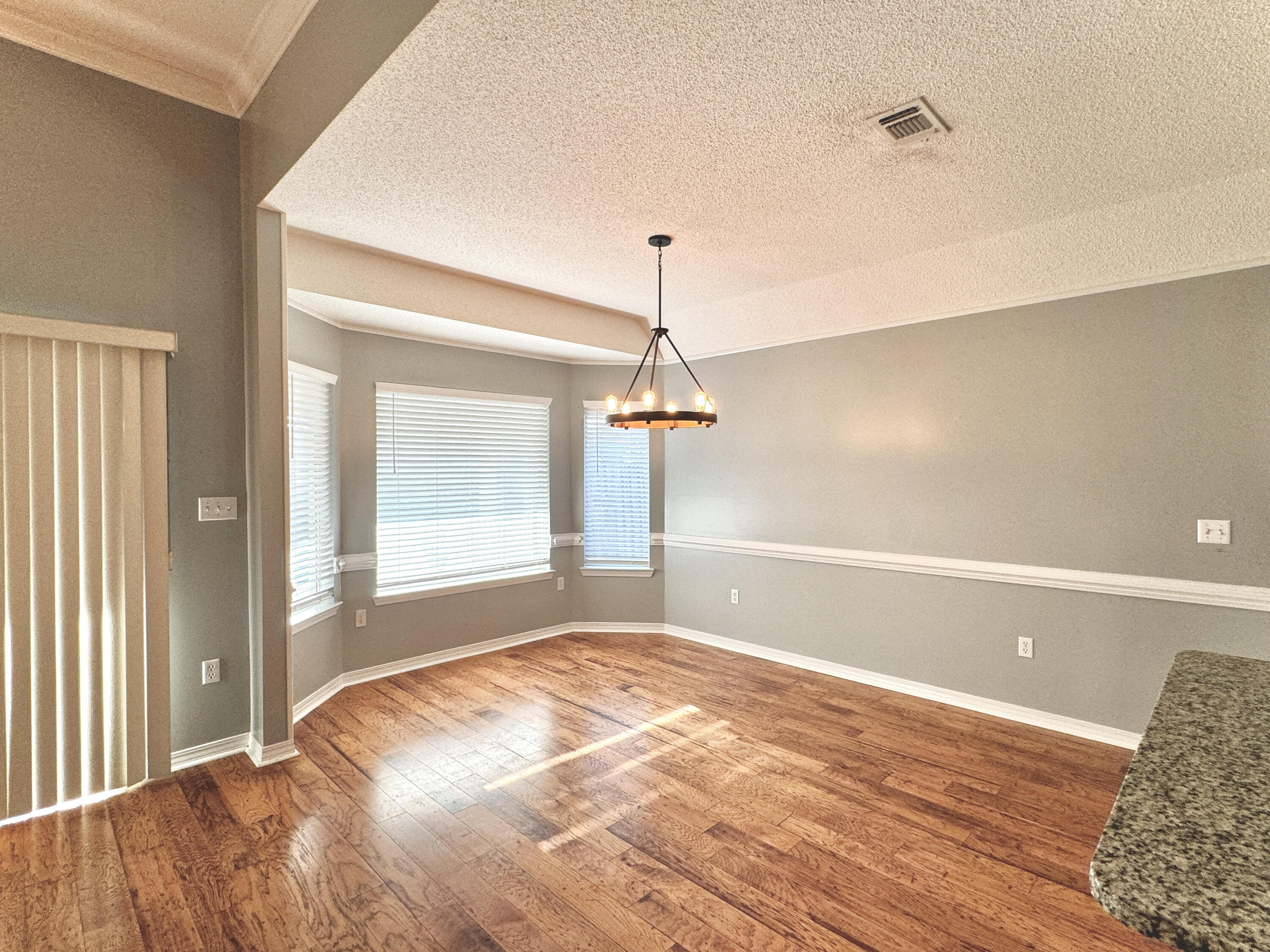 HARBOR BREEZE - Residential Lease