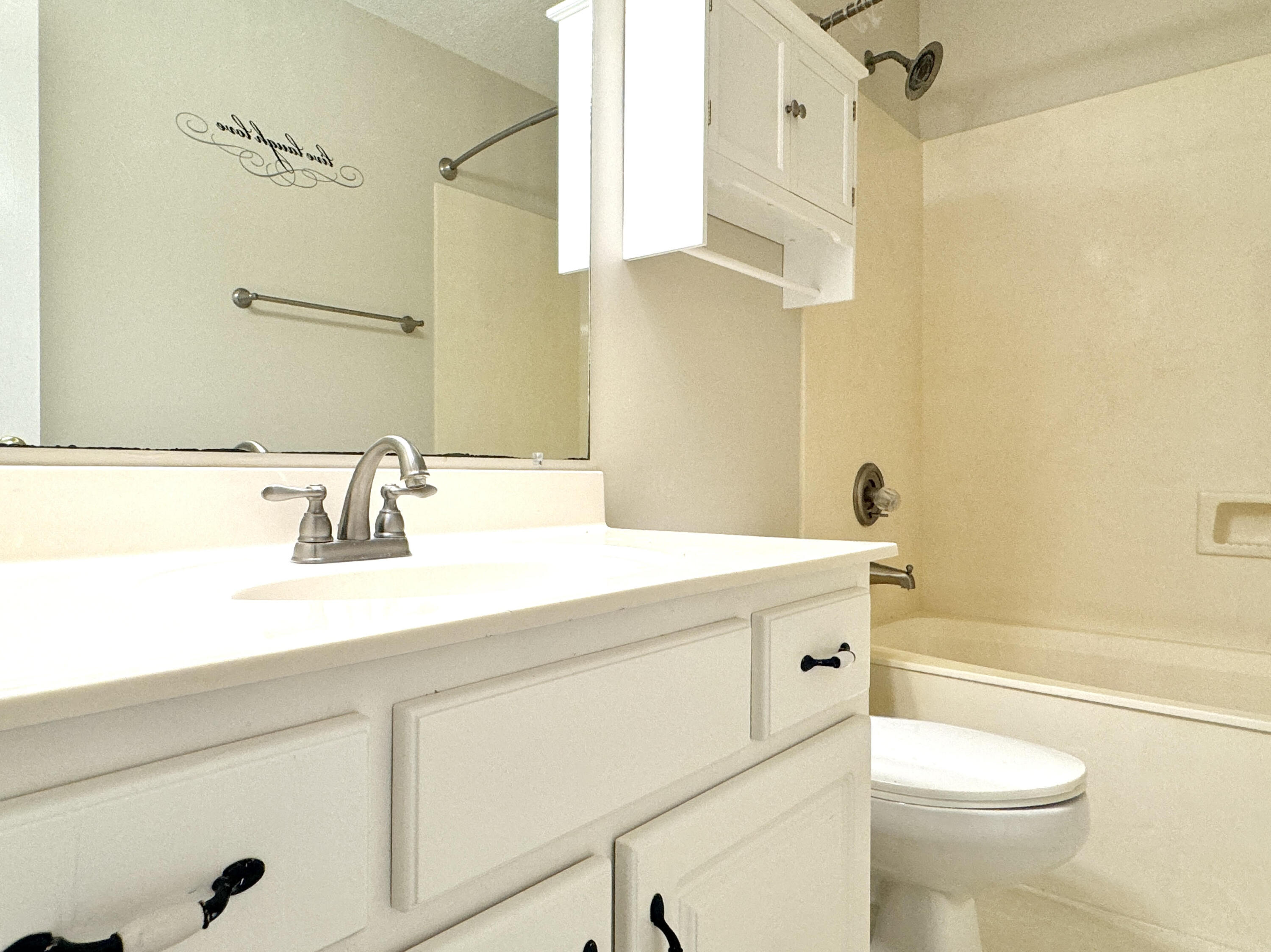 HARBOR BREEZE - Residential Lease