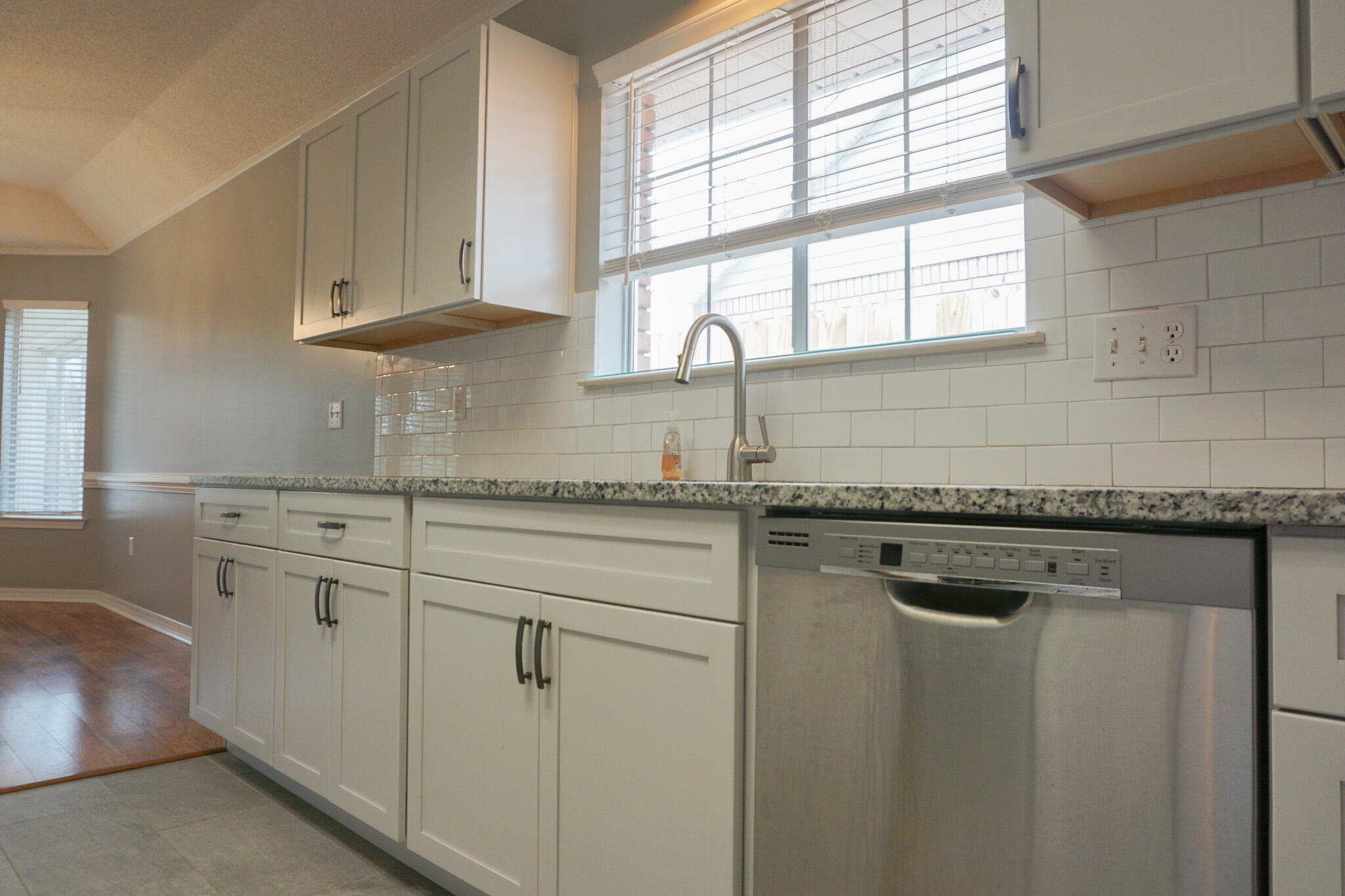 HARBOR BREEZE - Residential Lease