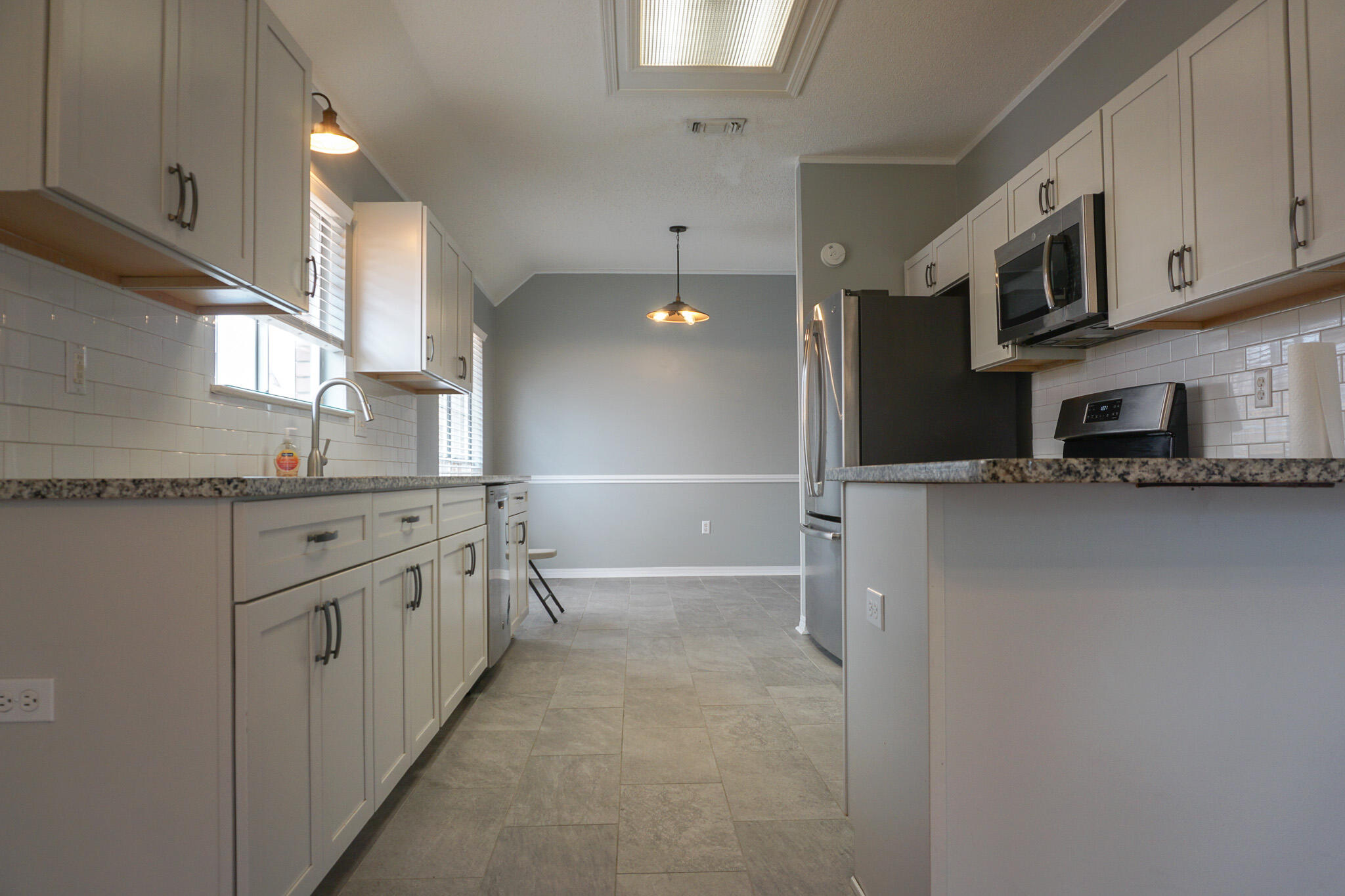 HARBOR BREEZE - Residential Lease