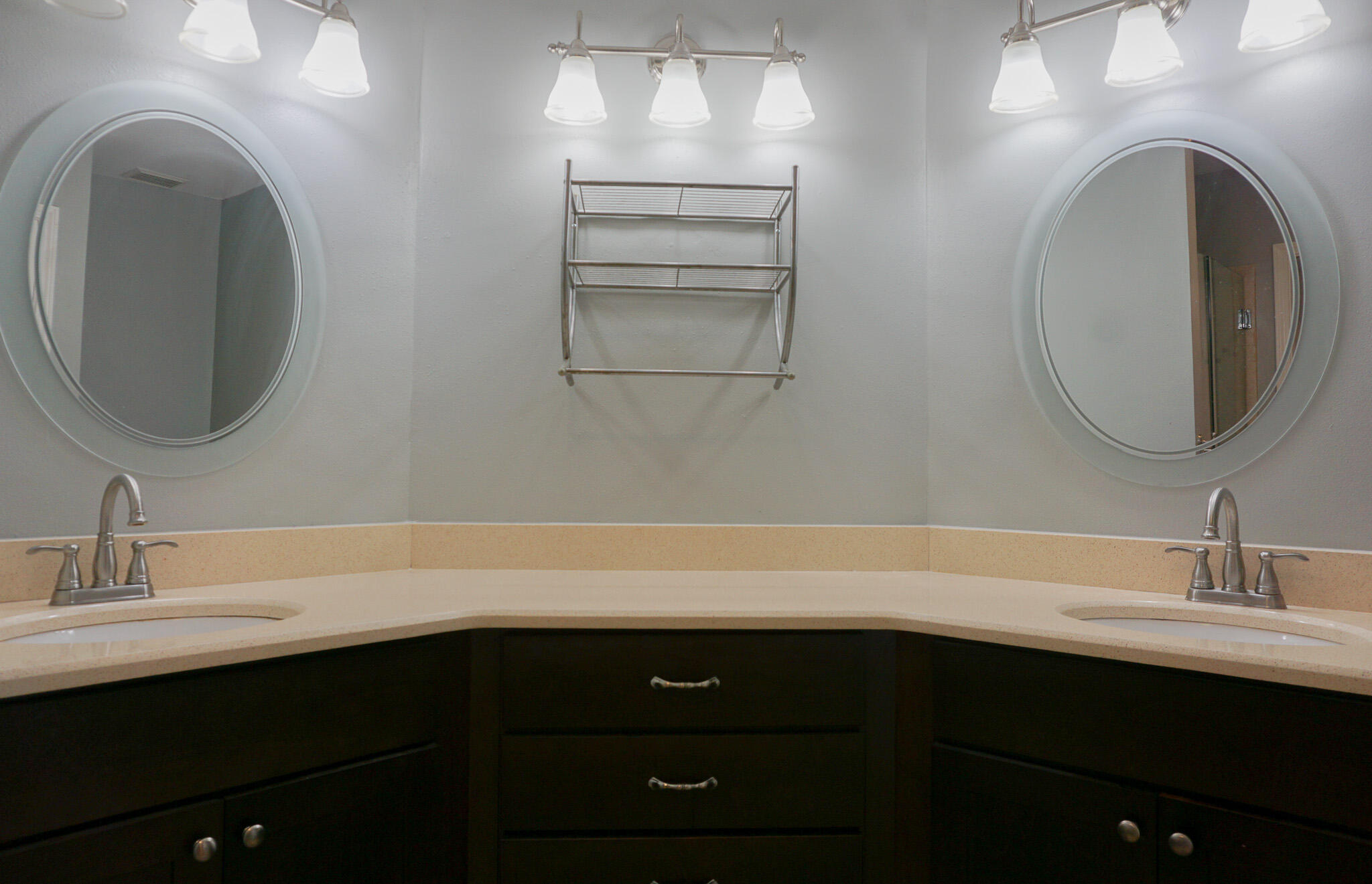 HARBOR BREEZE - Residential Lease