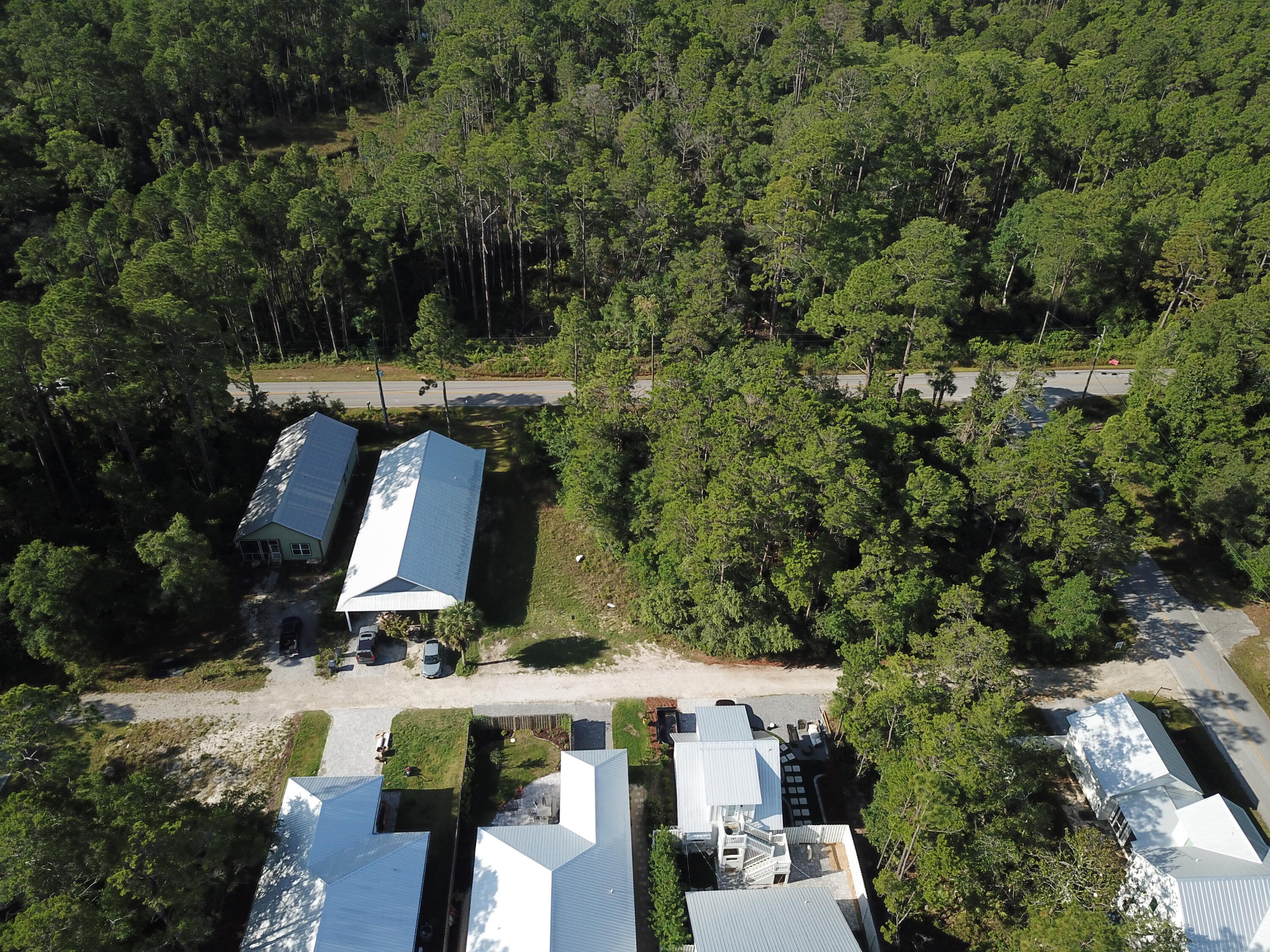 MAGNOLIA BEACH - Land