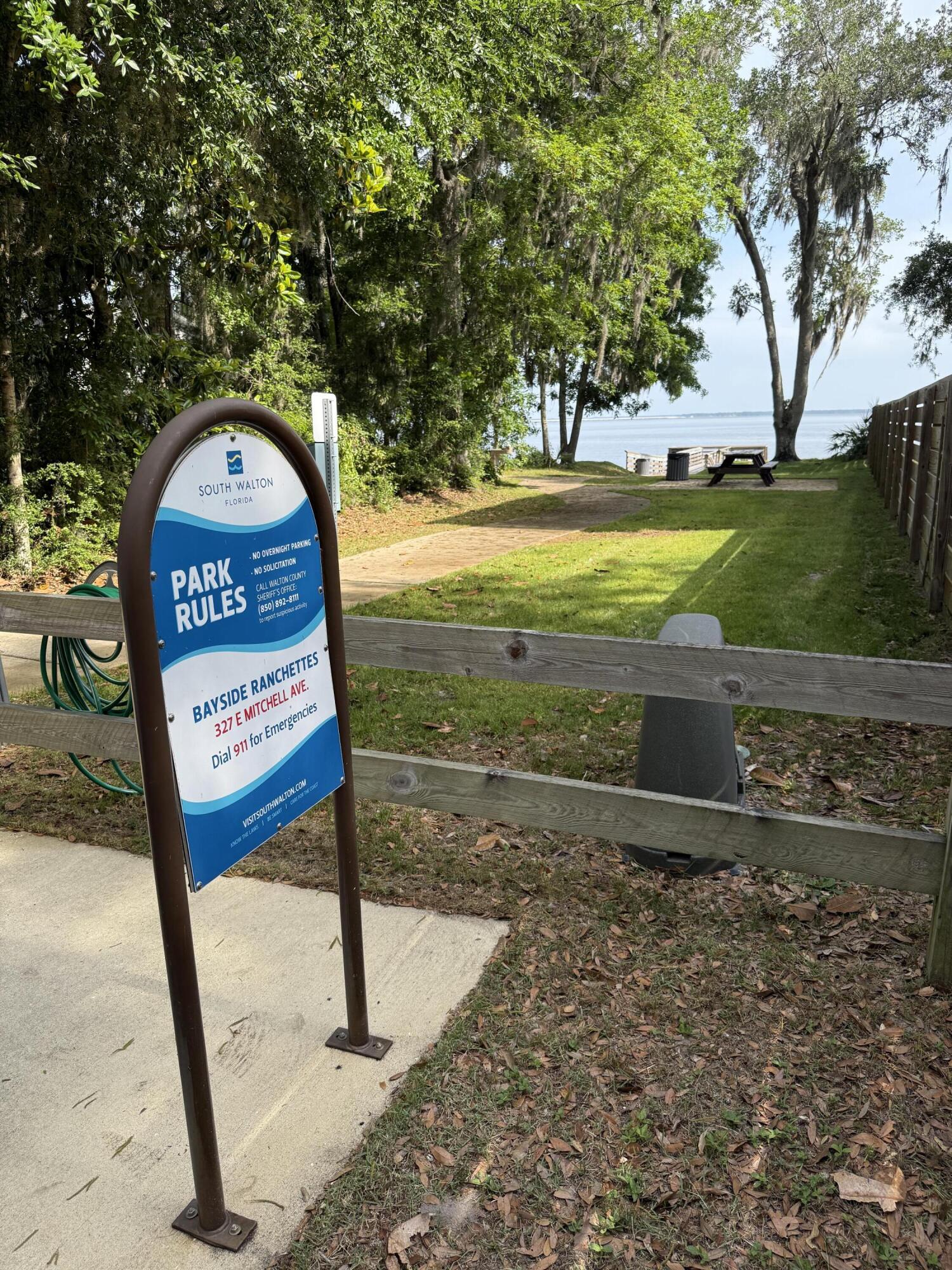 MAGNOLIA BEACH - Land