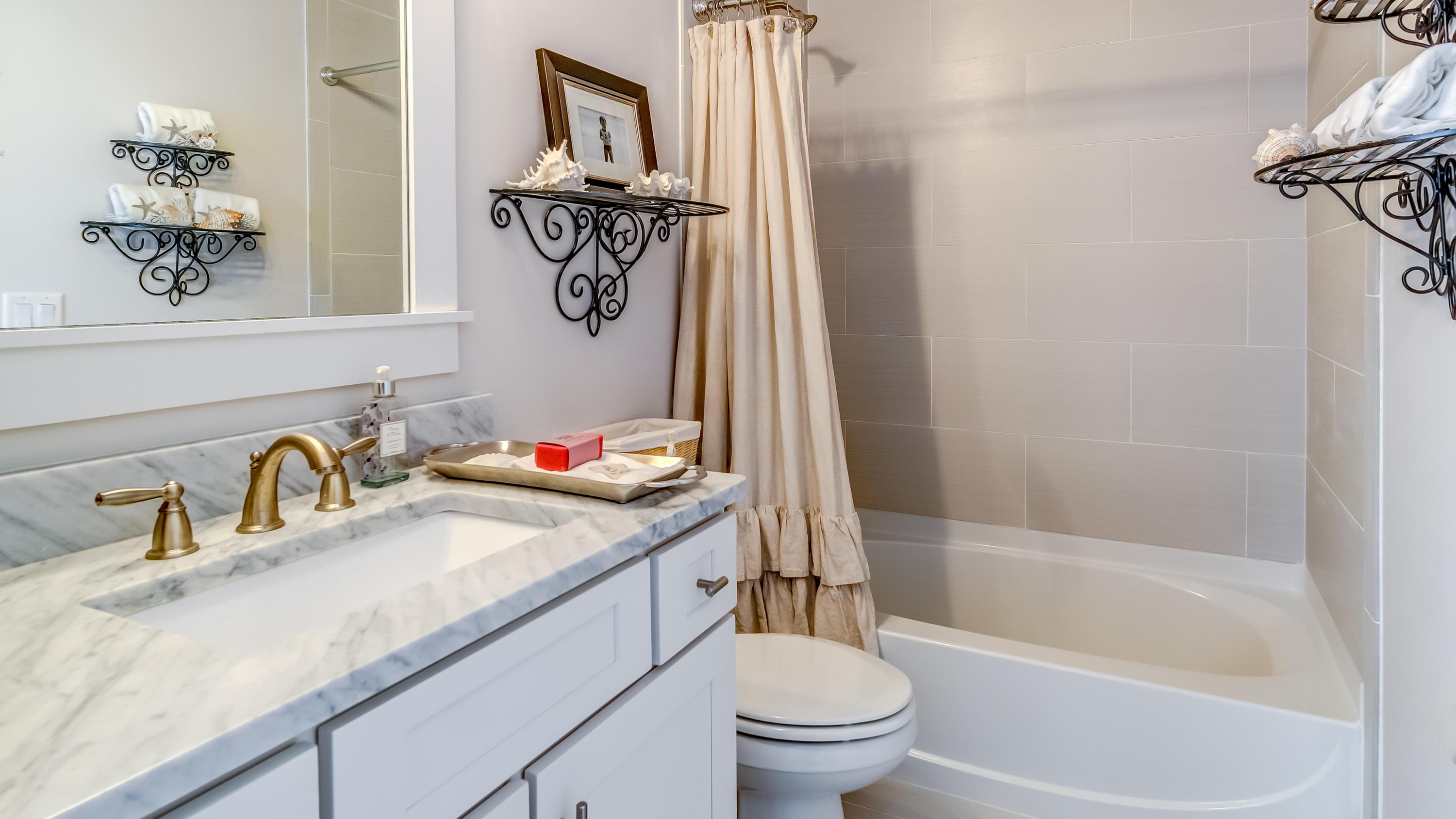 GREENWAY PARK - Residential