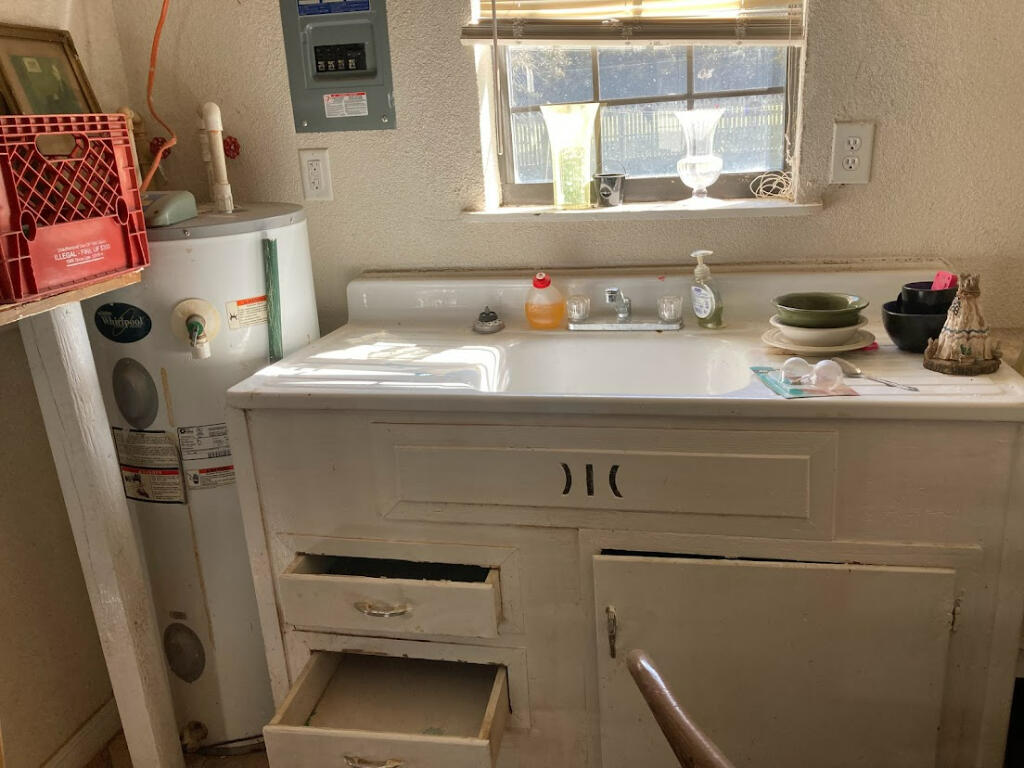 DEFUNIAK SPRINGS - Residential