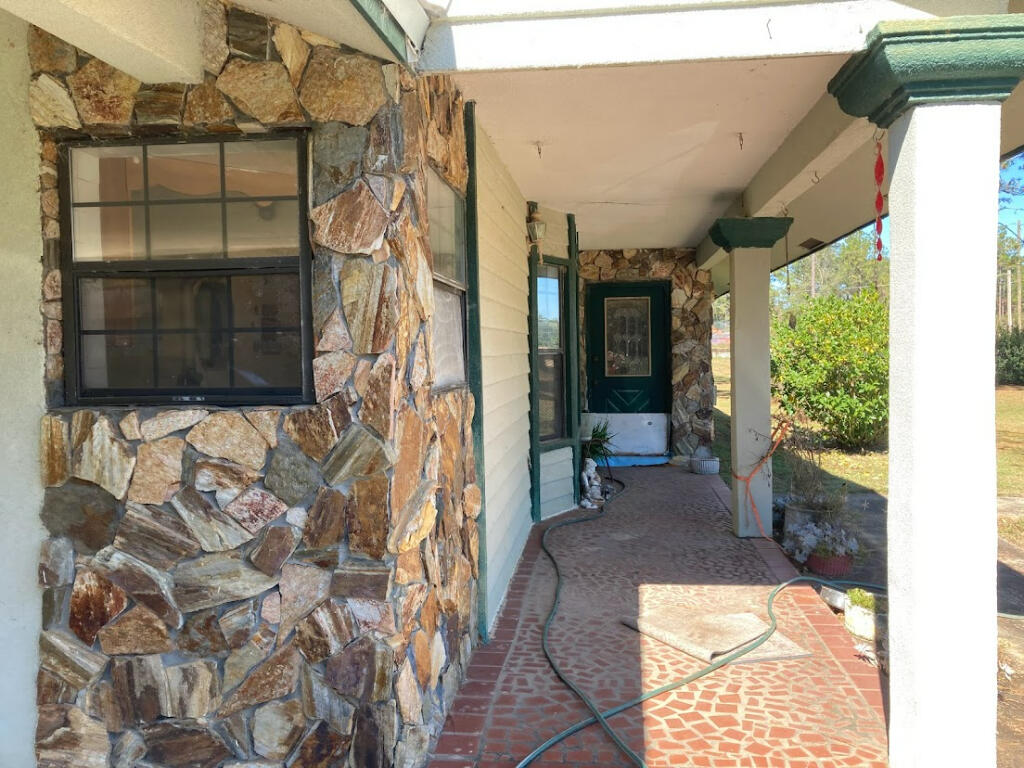 DEFUNIAK SPRINGS - Residential